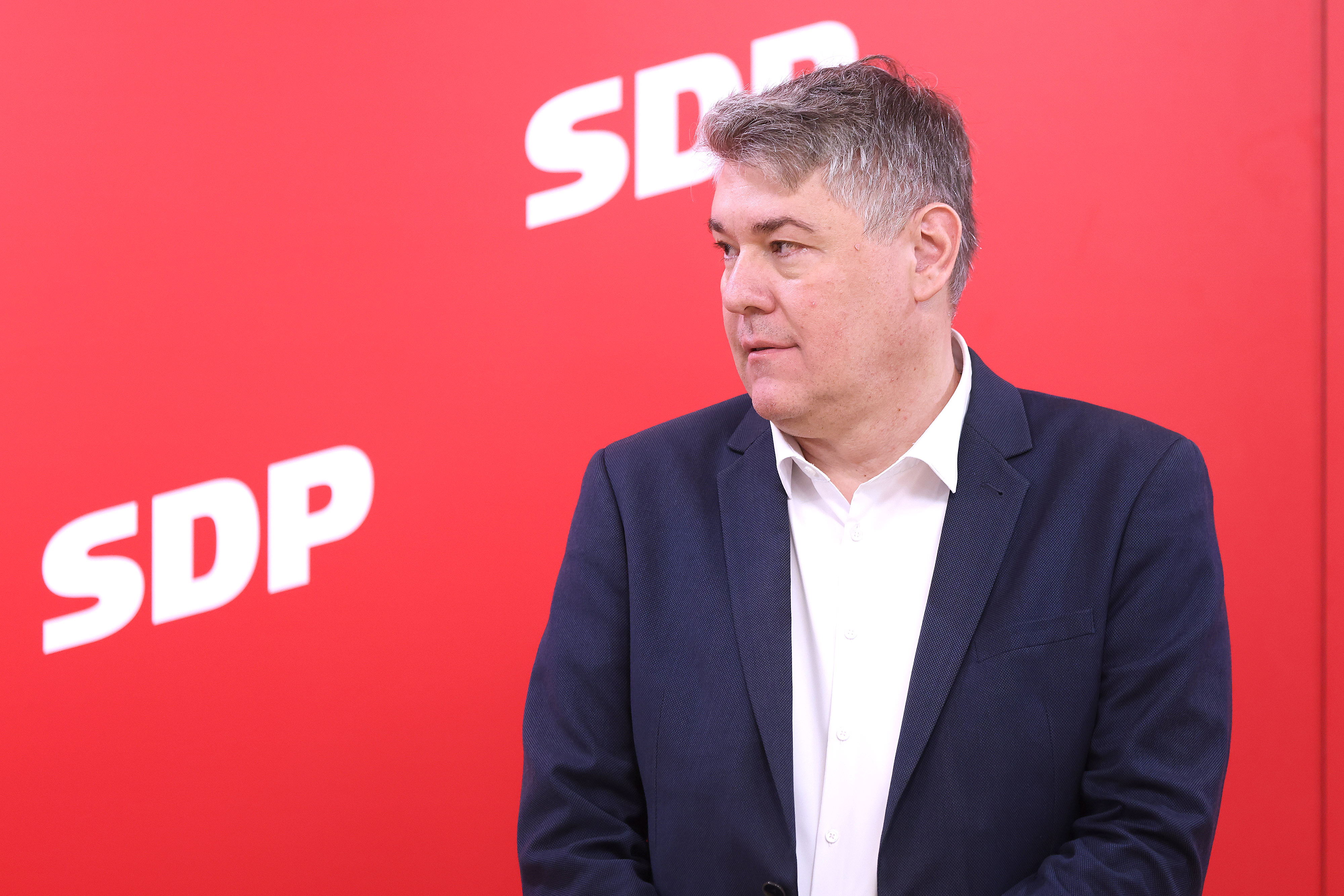 U sjedistu stranke odrzana je konferencija za medije o stajalistu SDP-a o odrzivom turizmu i stambenoj politici u Hrvatskoj.