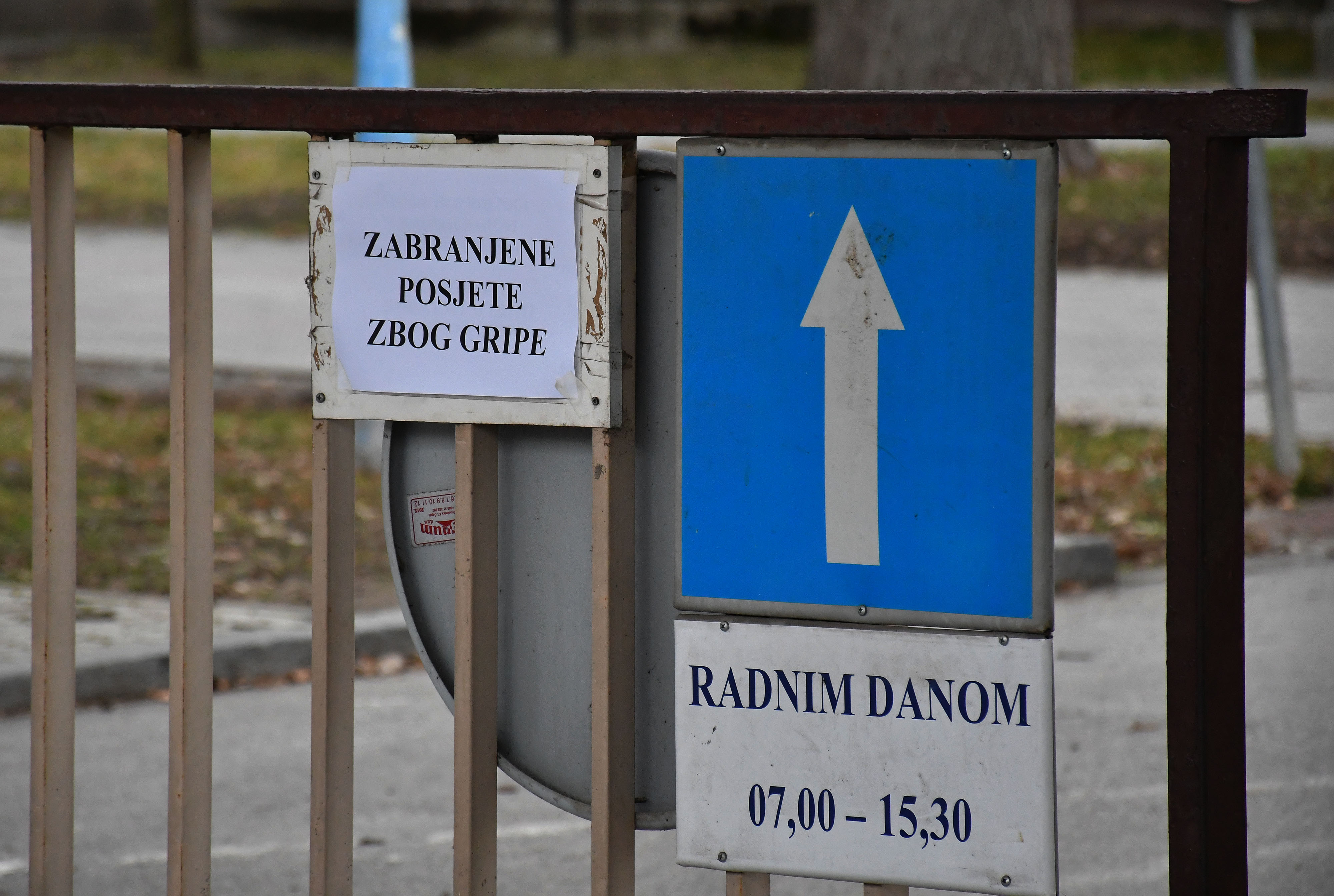 05.02.2020., Slavonski Brod - Zbog gripe do daljnjega su zabranjene posjete bolesnicima u slavonskobrodskoj Opcoj bolnici dr. "Josip Bencevic"rPhoto: Ivica Galovic/PIXSELL