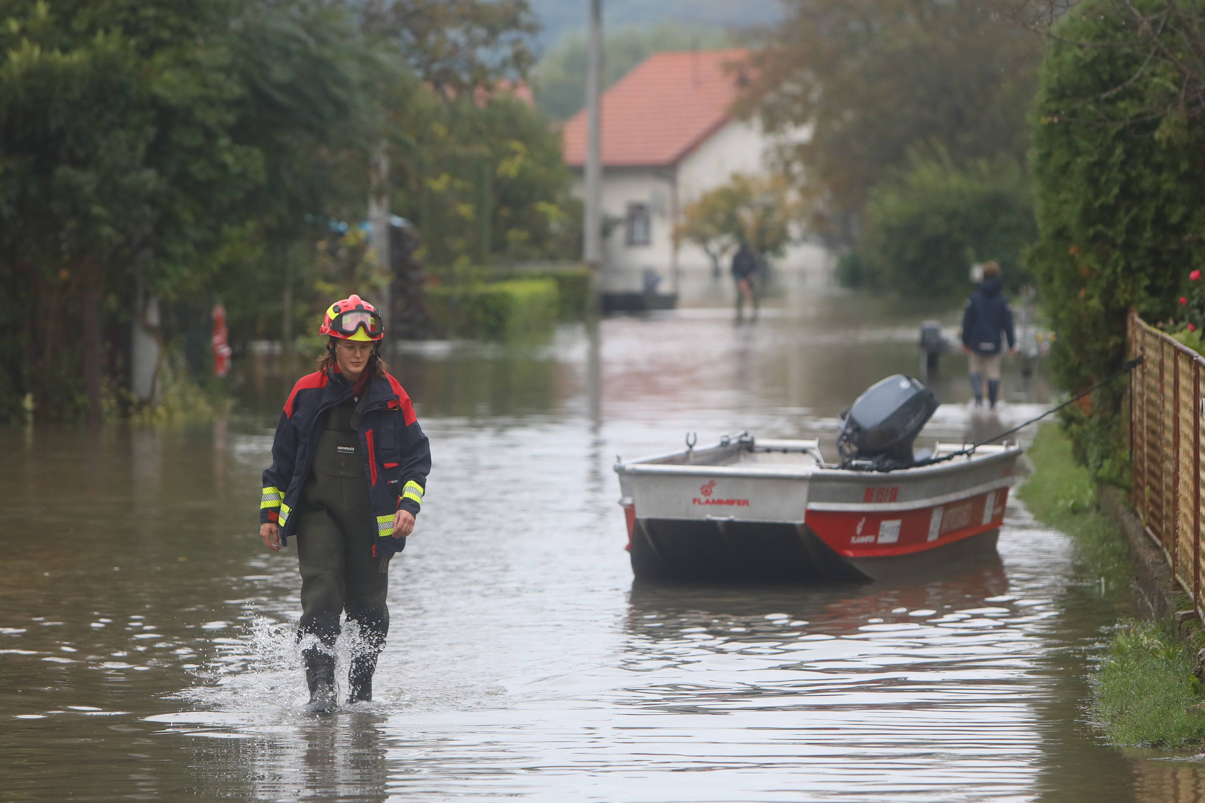 05.10.2024., Karlovac - Zbog visokog vodostaja rijeke Kupe poplavljeno je prigradsko mjesto Brodarci .  Photo: Kristina Stedul Fabac/PIXSELL