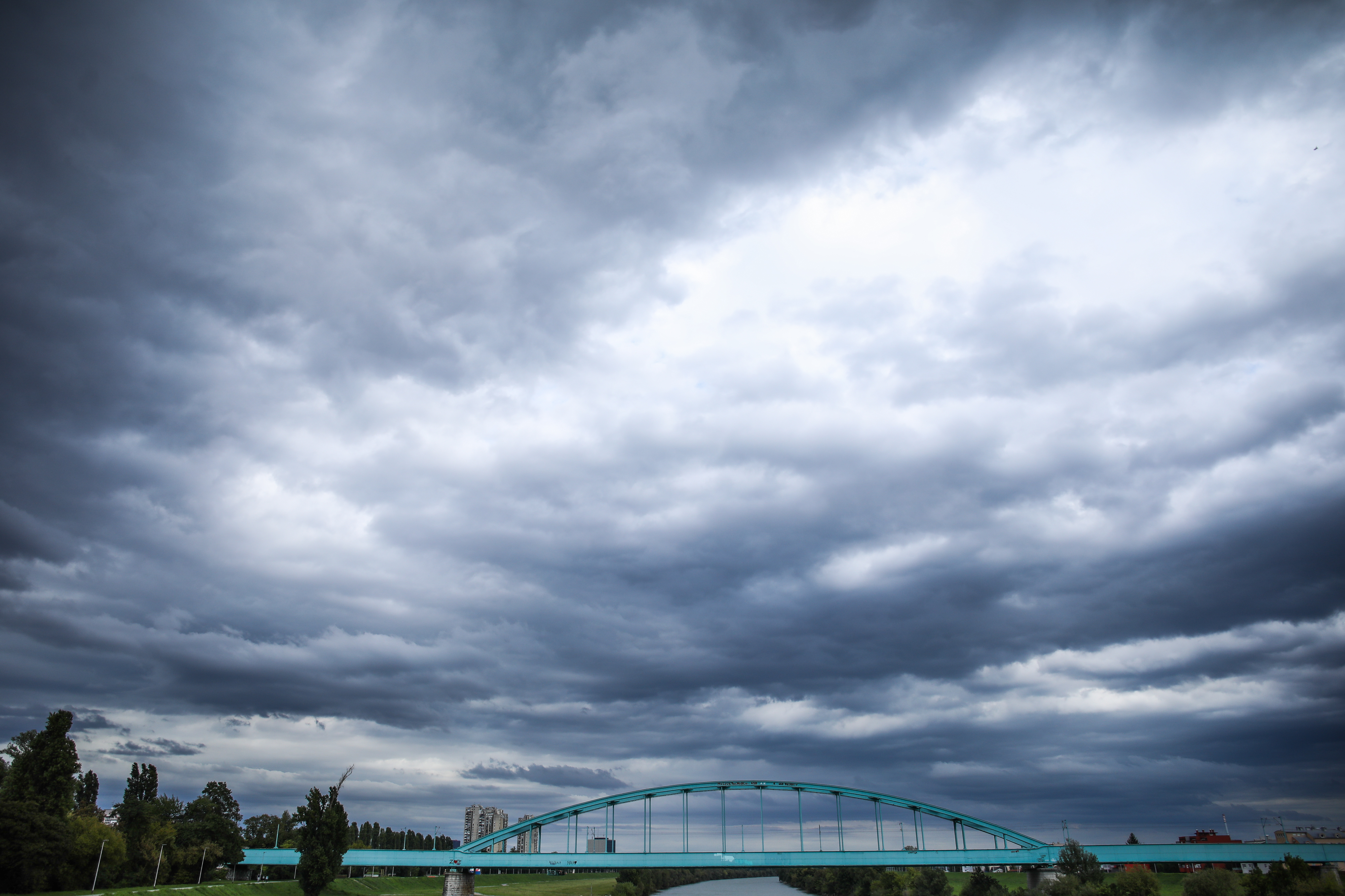 15.09.2025., Zagreb, Tmurni oblaci nad Zagrebom najavljju promjenu vremena Photo: Emica Elvedji/ PIXSELL/PIXSELL