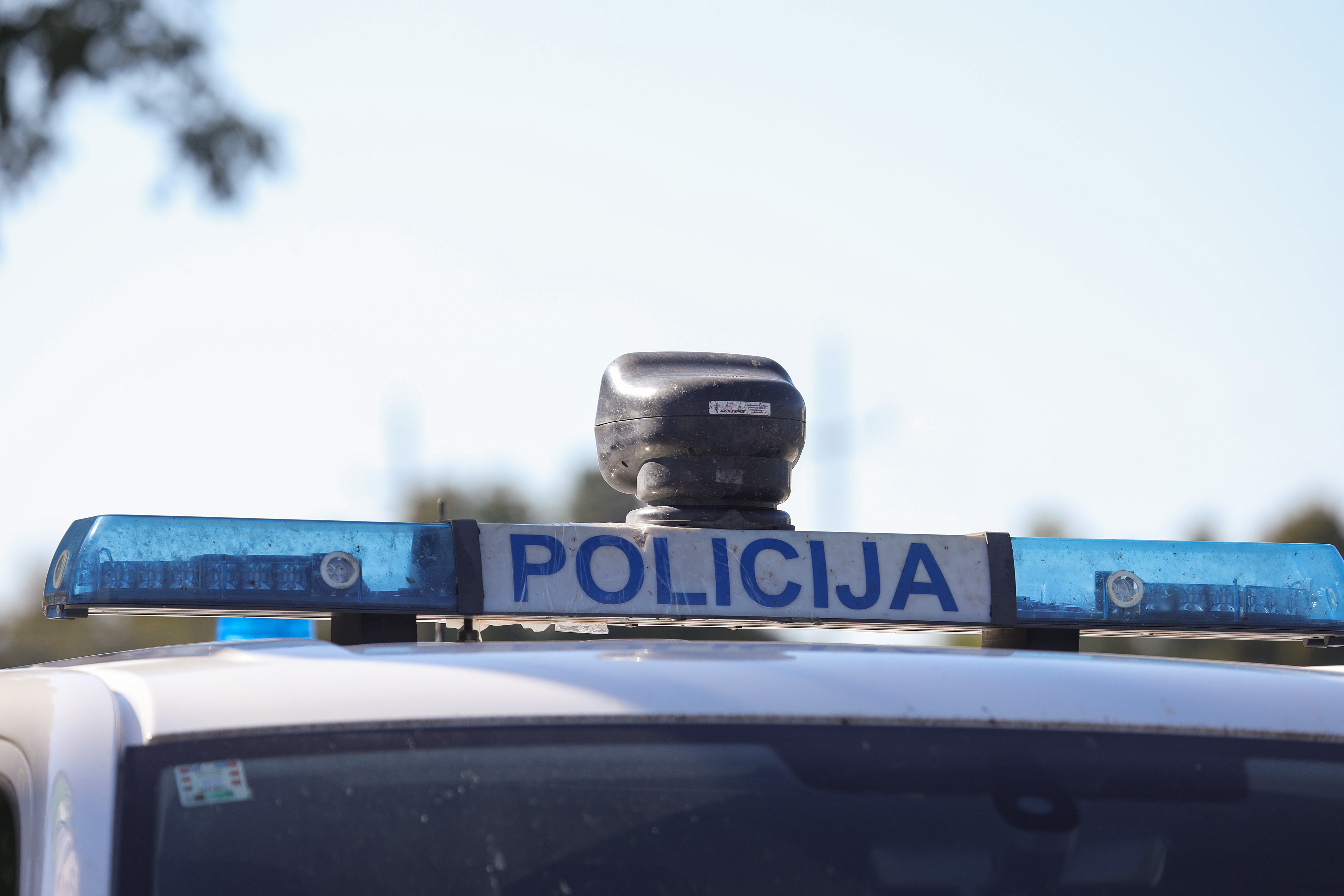 21.09.2025., Knezevi Vinogradi, Policijski punkt na ulazu u Knezeve Vinograde gdje se provjerava svako vozilo zbog africke svinjske kuge Photo: David Jerkovic/PIXSELL