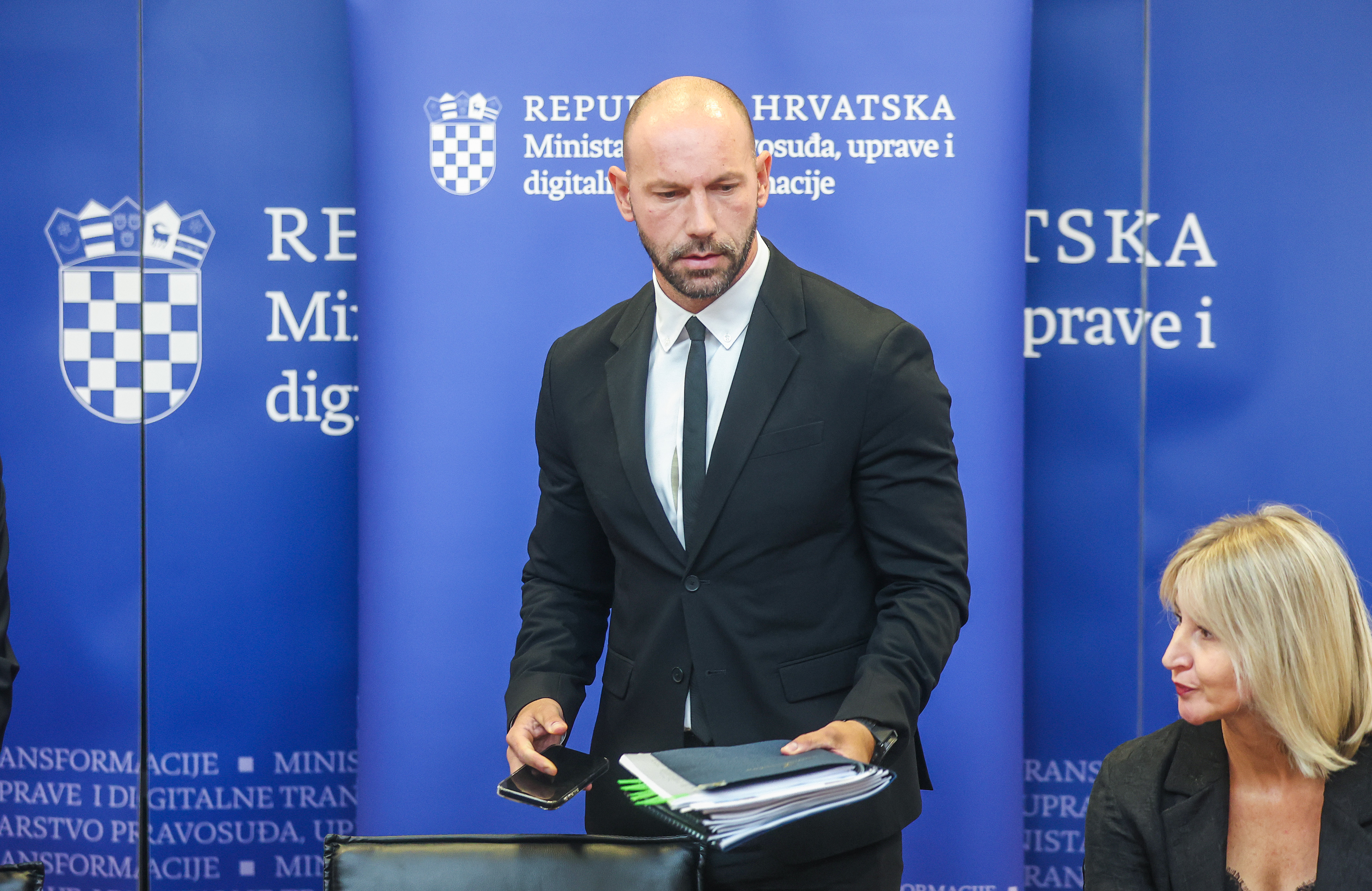 U Ministarstvu pravosudja, uprave i digitalne transformacije odrzan brif za medije ministra Damira Habijana na temu zakona u saborskoj proceduri.