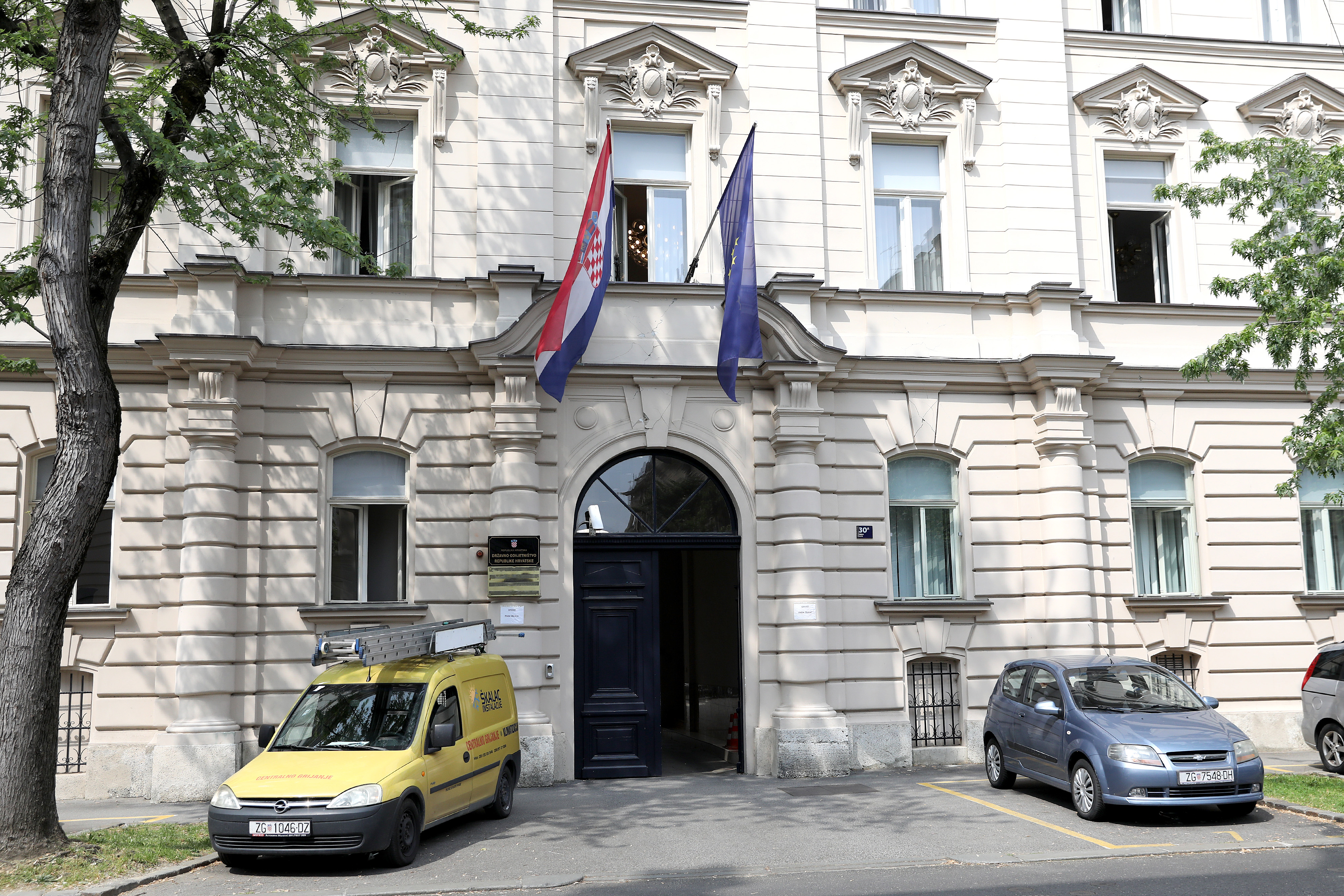 09.05.2022., Zagreb - Zgrada DORH-a u Gajevoj ulici, ilustracija. Prema pisanju medija DORH i USKOK imaju velikih problema s odljevom kadrova zbog niskih placa. Photo: Patrik Macek/PIXSELL