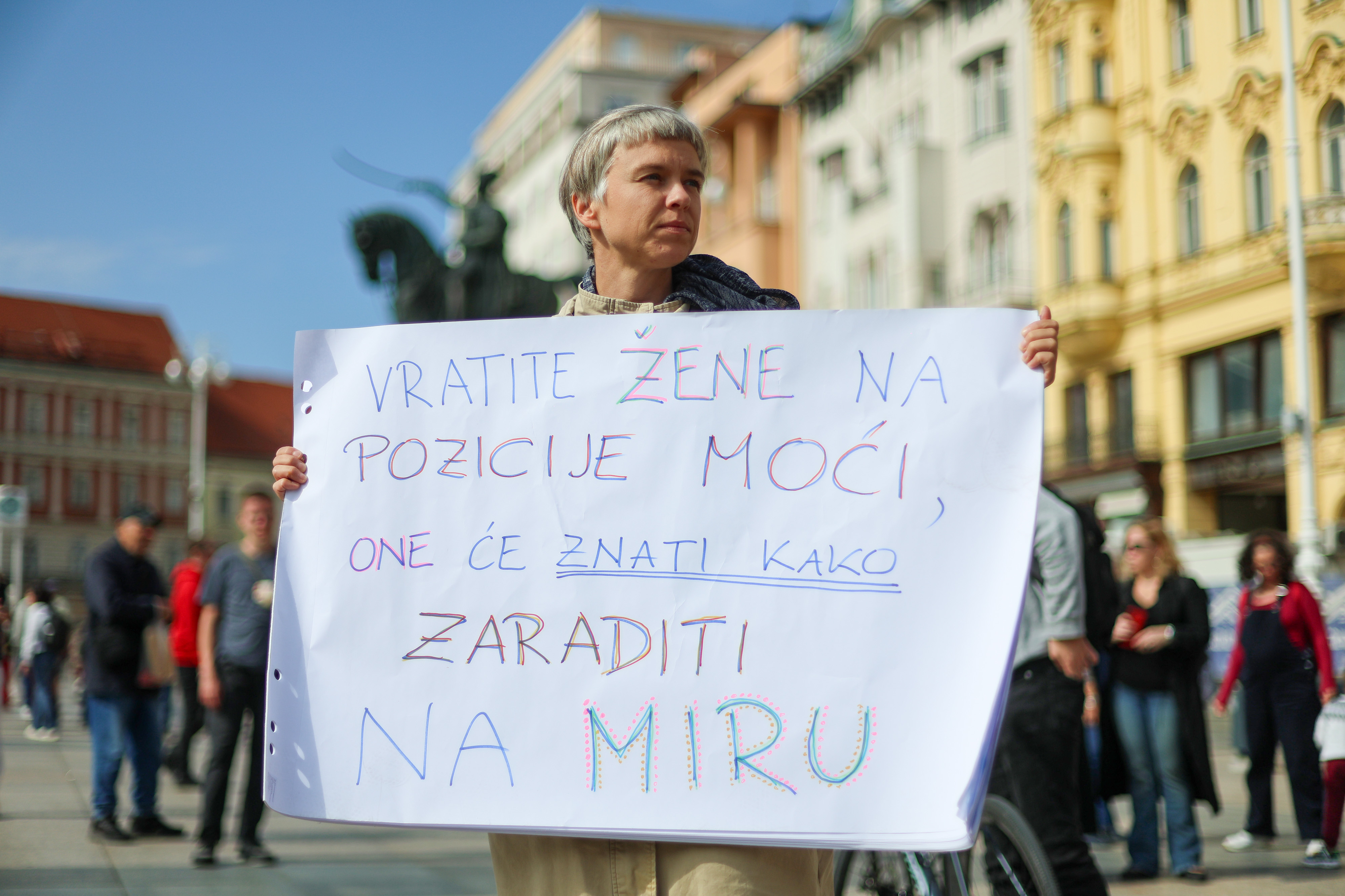 Prosvjed protiv ponovnog uvođenja obaveznog vojnog roka u organizaciji Centra za ekonomsko obrazovanje