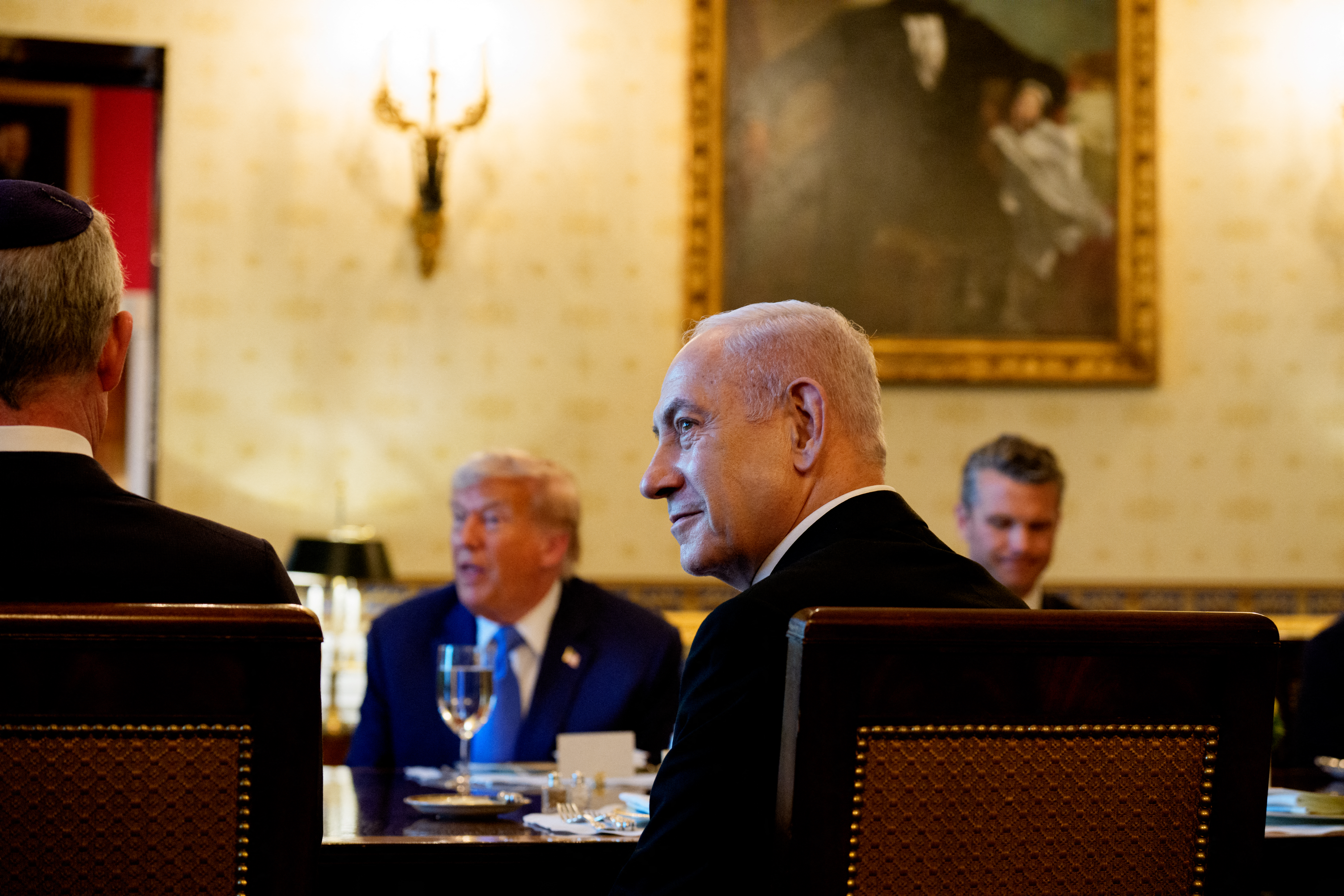 President Donald Trump (L) and Israeli Prime Minister Benjamin Netanyahu