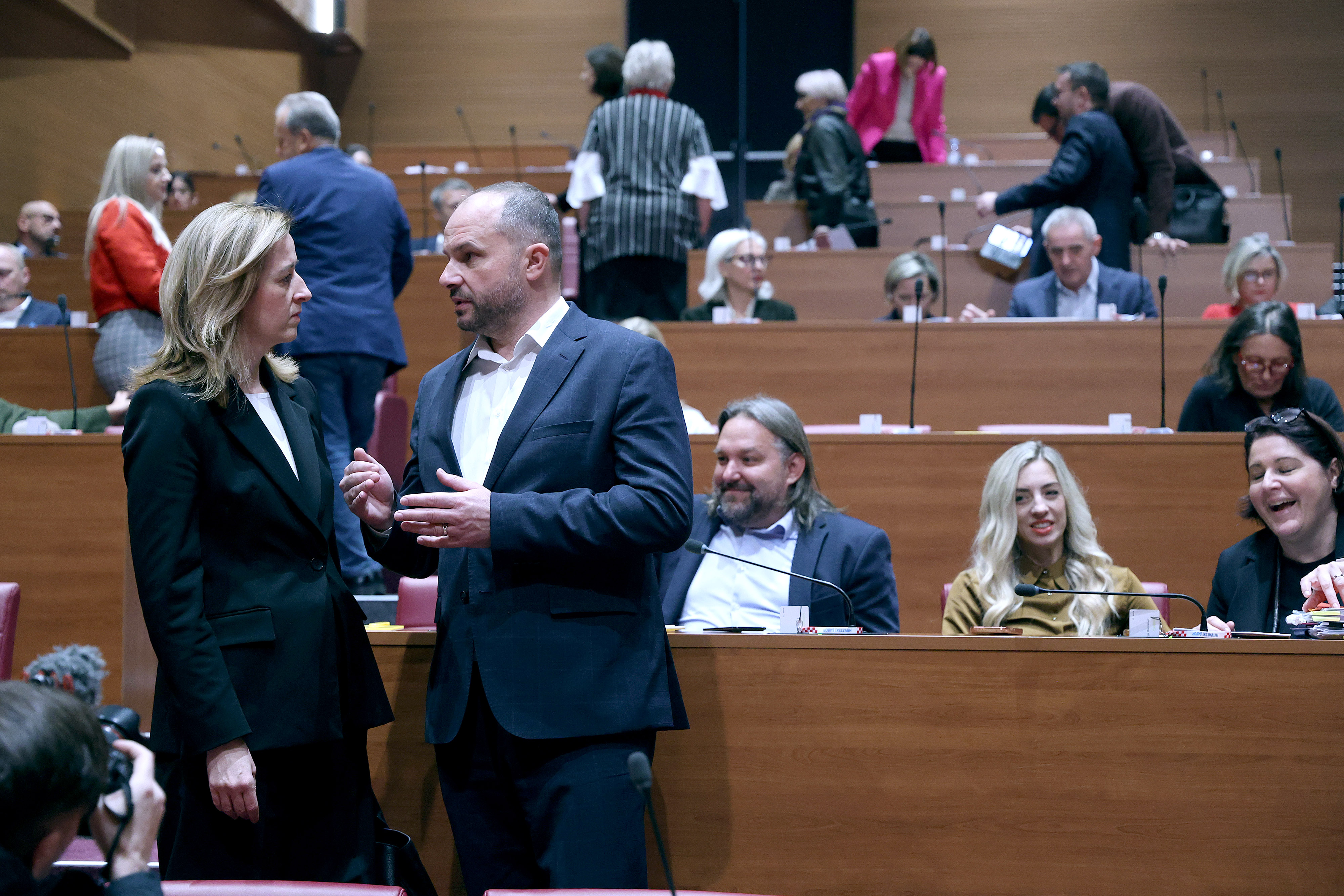 PXL_051225_142963685