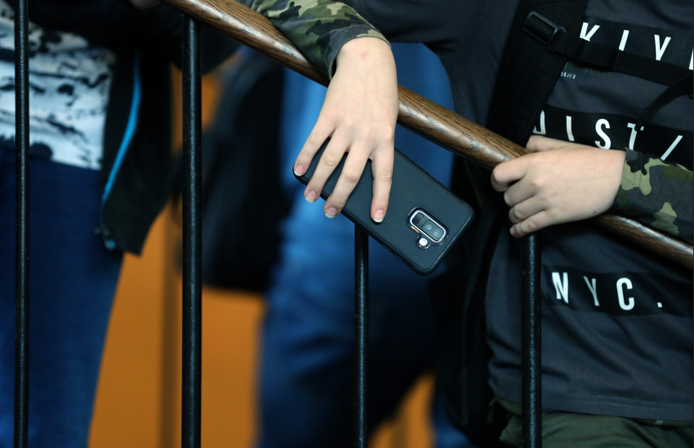 zabrana mobitela u školama