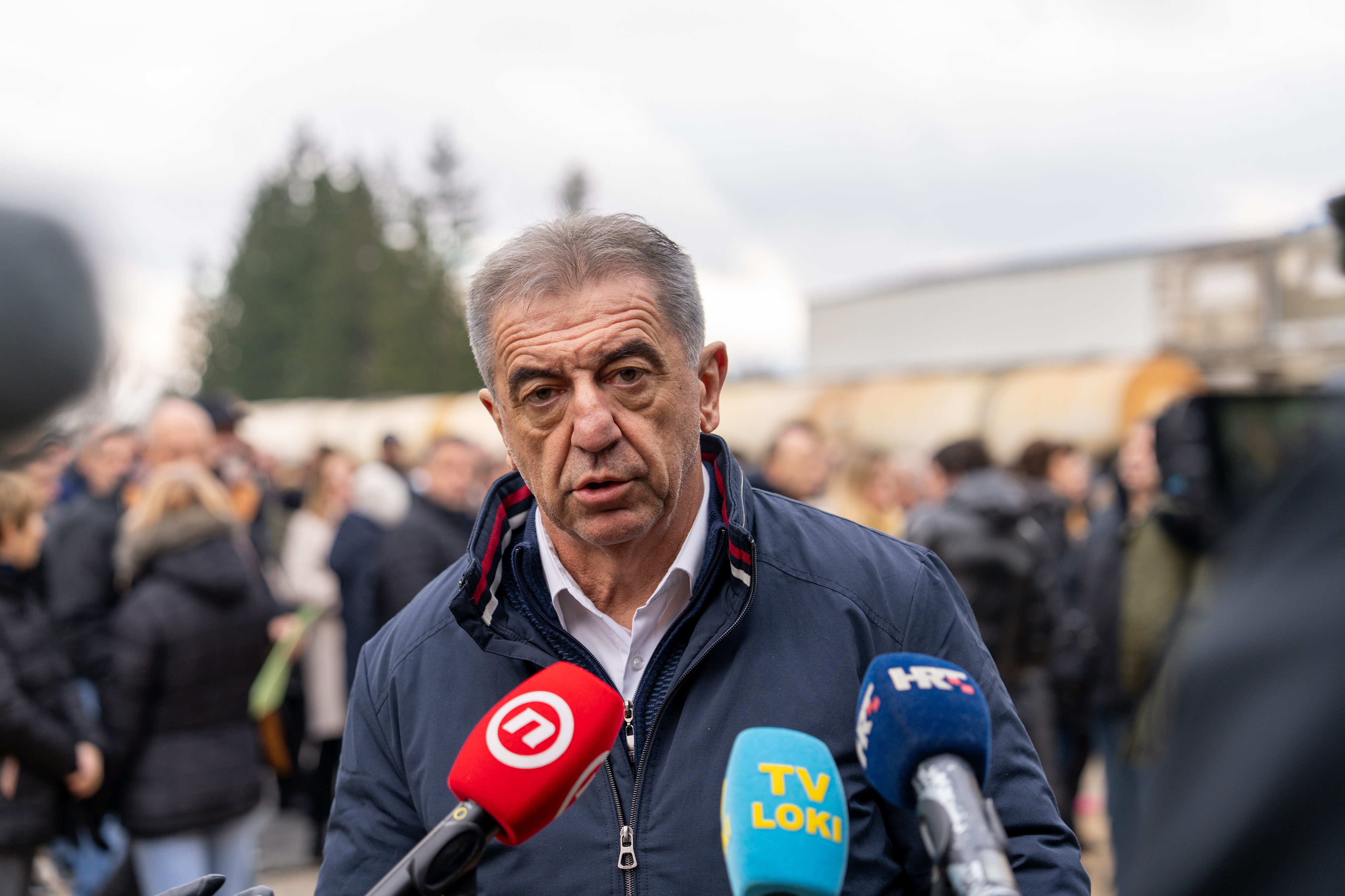 Odrzan prosvijed u Gospicu radi odlaganja opasnog otpada  Photo: Hrvoje Kostelac/PIXSELL