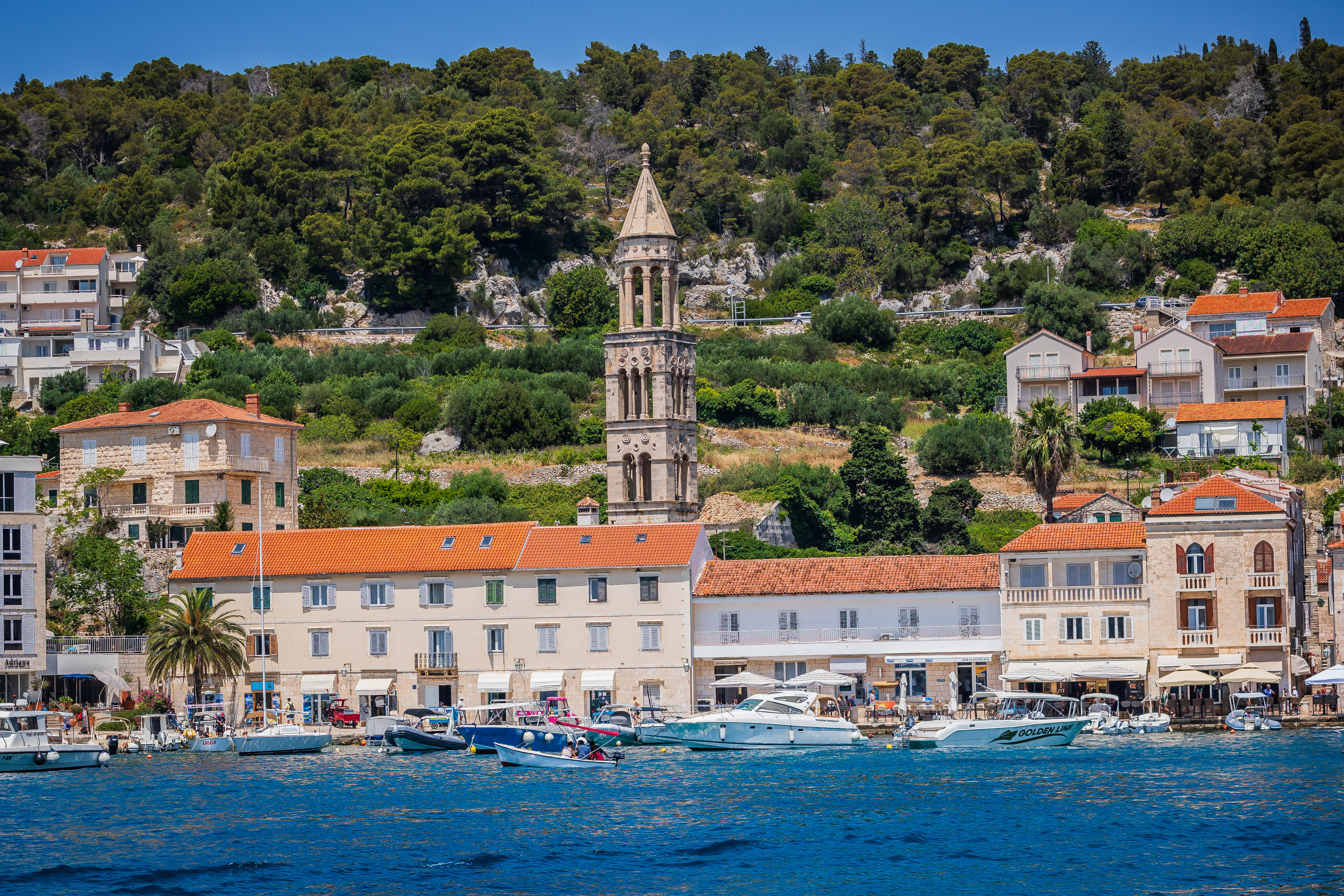 14.06.2025., Hvar  -  Subotnje jutro u gradu Hvaru. Photo: Zvonimir Barisin/PIXSELL