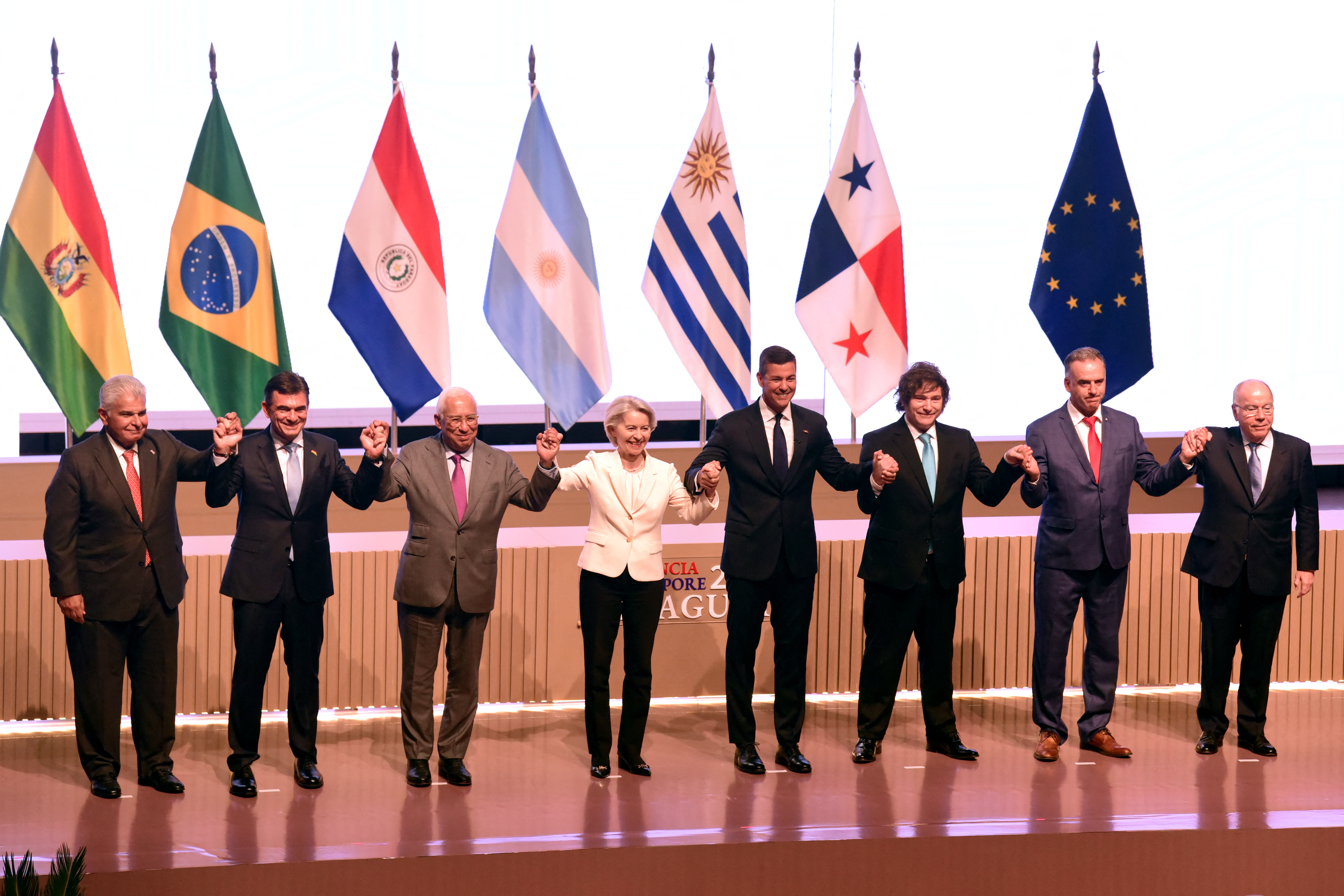 signing ceremony of the trade agreement between the European Union and Mercosur