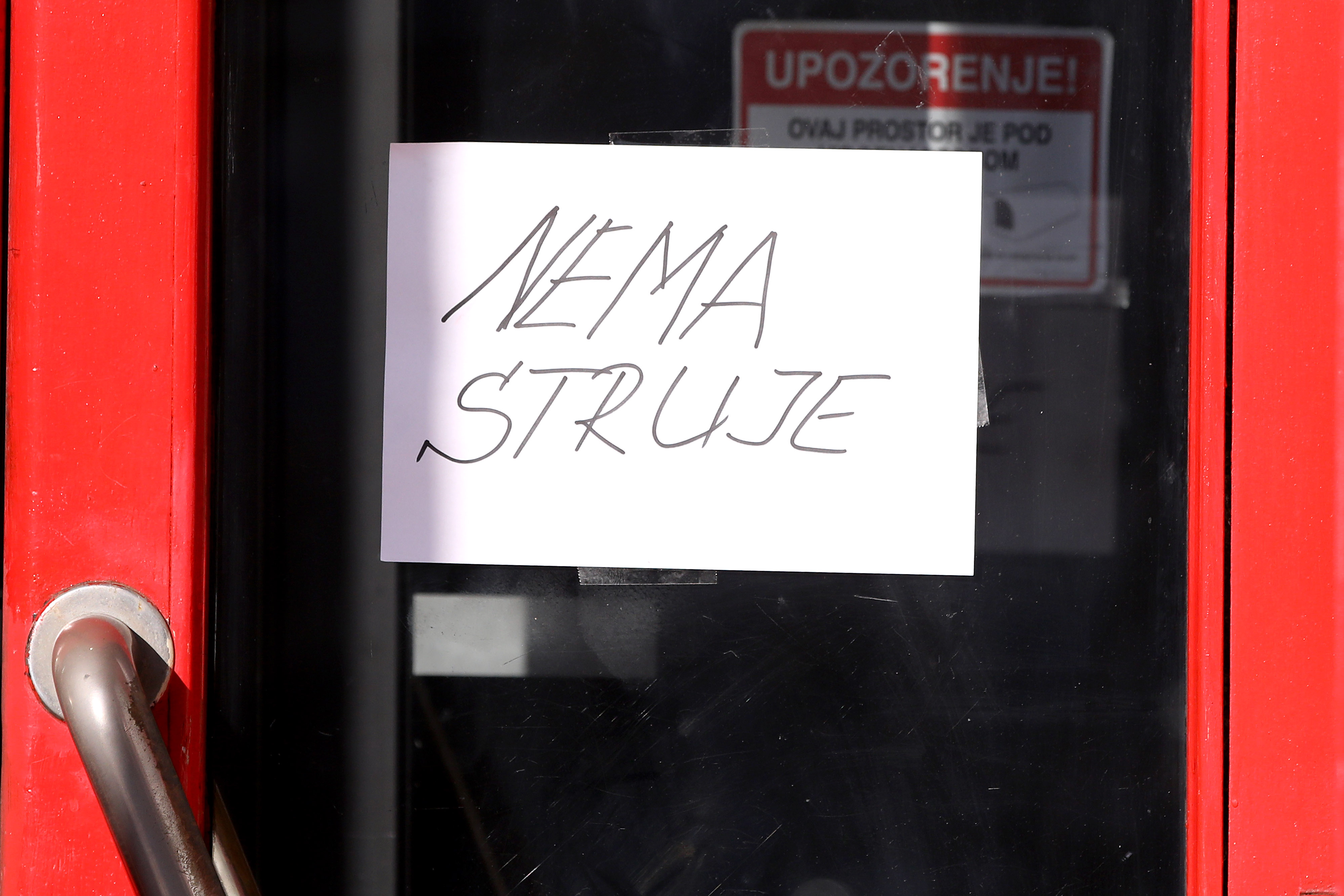 01.09.2023., Zagreb - Zbog radova na elektricnoj mrezi dio uzeg centra grada je bez struje. Dio poslovnih subjekata ne radi, a redovita opskrba se planira od 9 sati. Photo: Patrik Macek/PIXSELL