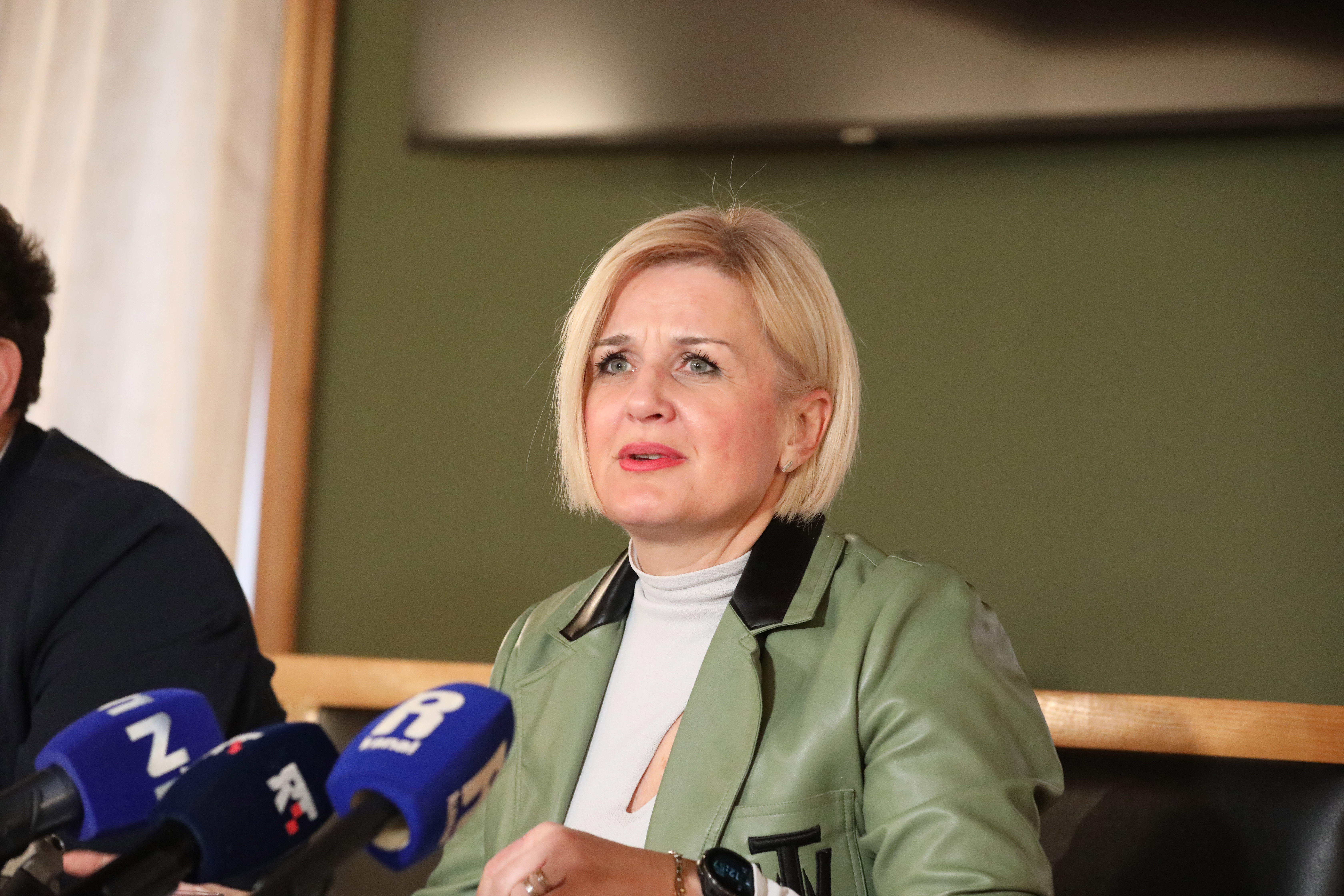 21.01.2026., Rijeka - Press konferencija gradonacelnice Ive Rincic i zamjenika Vedrana Vivode i Aleksandra Milakovica u salonu Grada. Photo: Goran Kovacic/PIXSELL