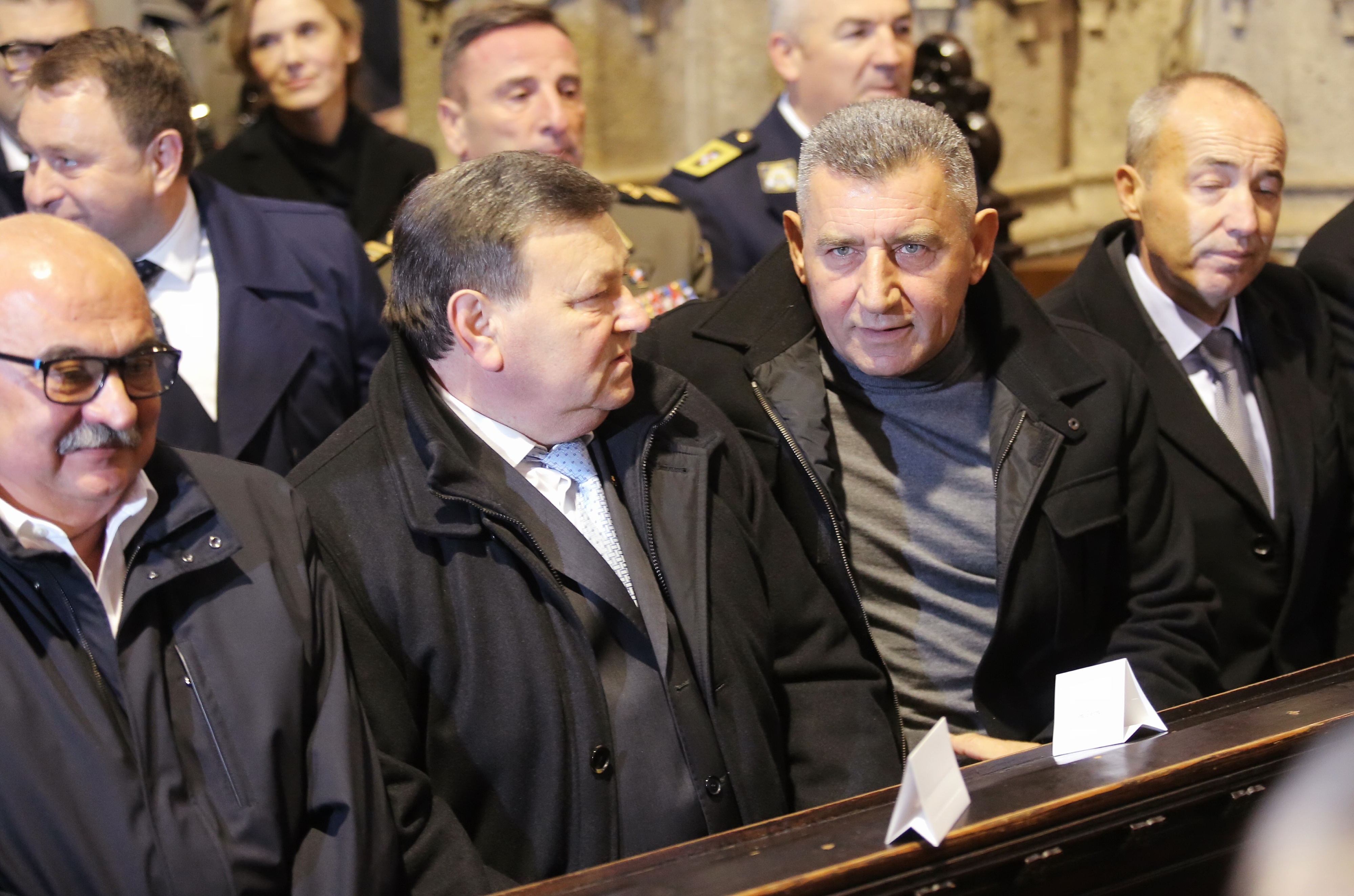 16.11.2017., Zagreb - U zagrebackoj katedrali obiljezena je misom zahvalnicom peta obljetnica povratka hrvatskih generala iz Den Haaga. Ivan Cermak, Mladen Markac, Ante Gotovina, Damir Krsticevic.rPhoto: Tomislav Miletic/PIXSELL