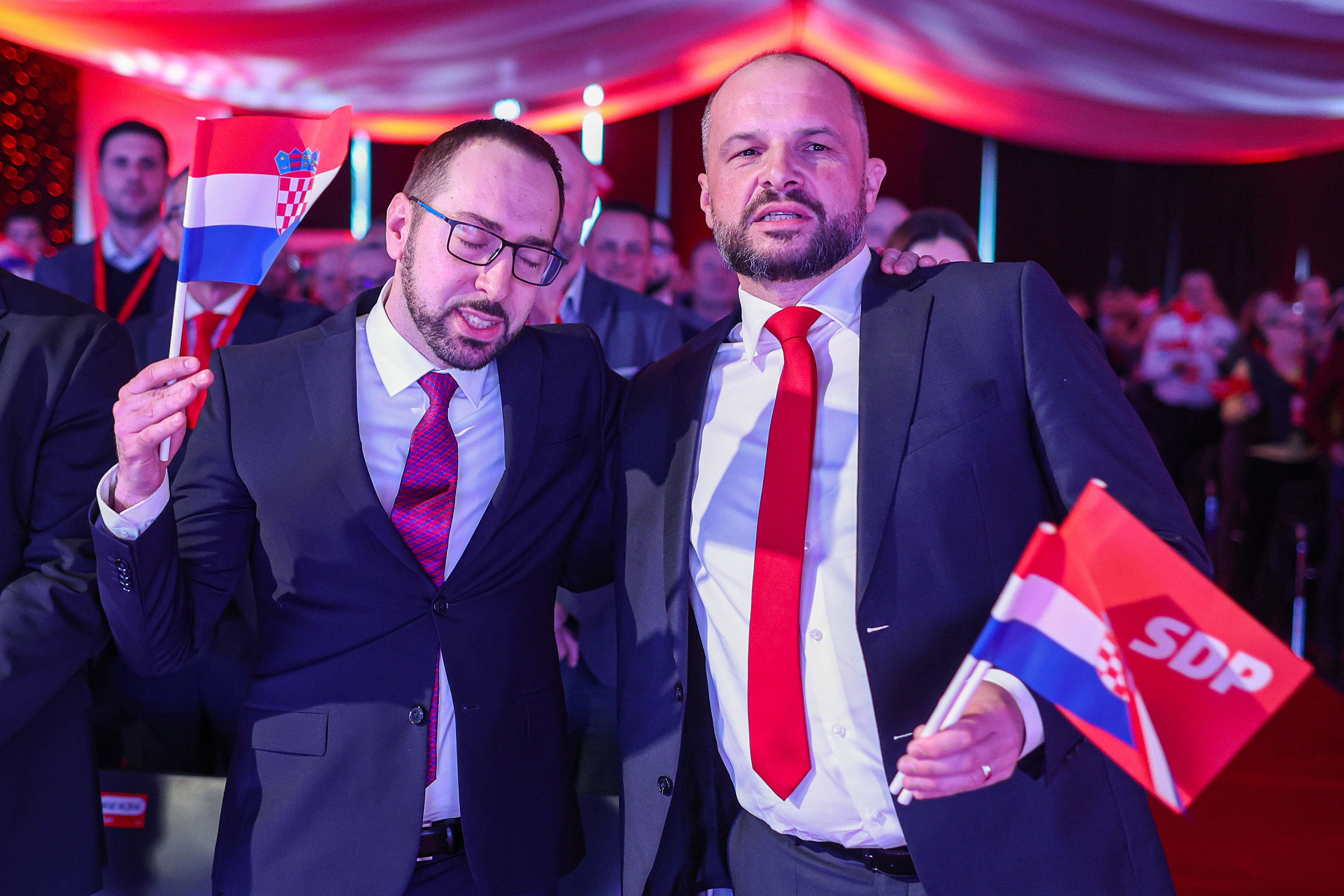 31.01.2026., Zagreb - 10. Izvjestajno-tematska Konvenciju SDP-a odrzana je u dvorani Globus Kongresnog centra Zagrebackog velesajma. gradonacelnik Zagreba Tomislav Tomasevic i Sinisa Hajdas Doncic Photo: Goran Stanzl/PIXSELL