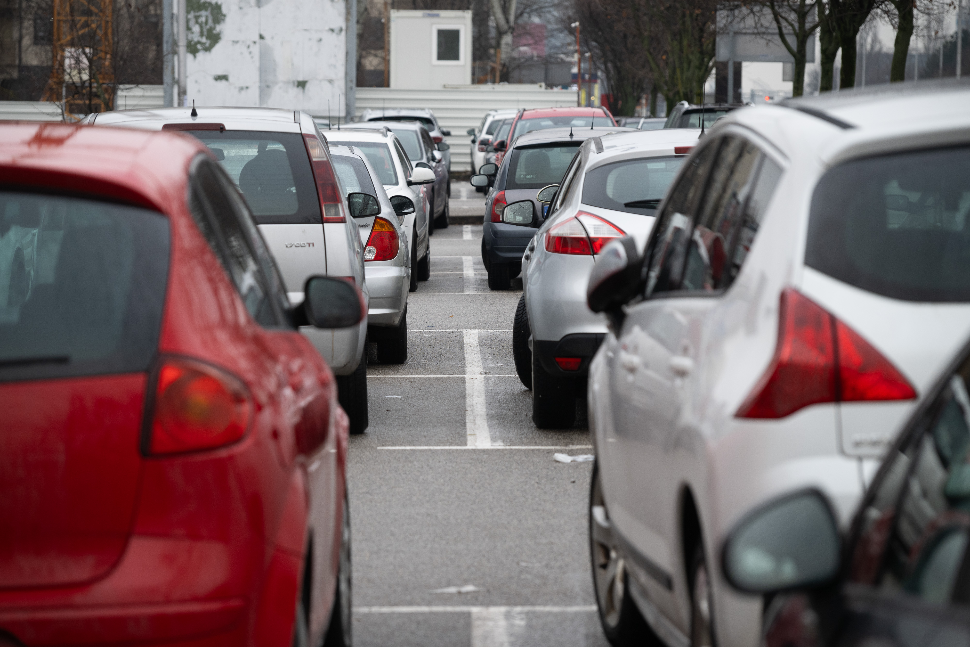 24.01.2025., Zagreb - Na dan bojkota trgovina parkiraliste Super Konzuma u Spanskom je krcato automobilima. Photo: Davor Puklavec/PIXSELL