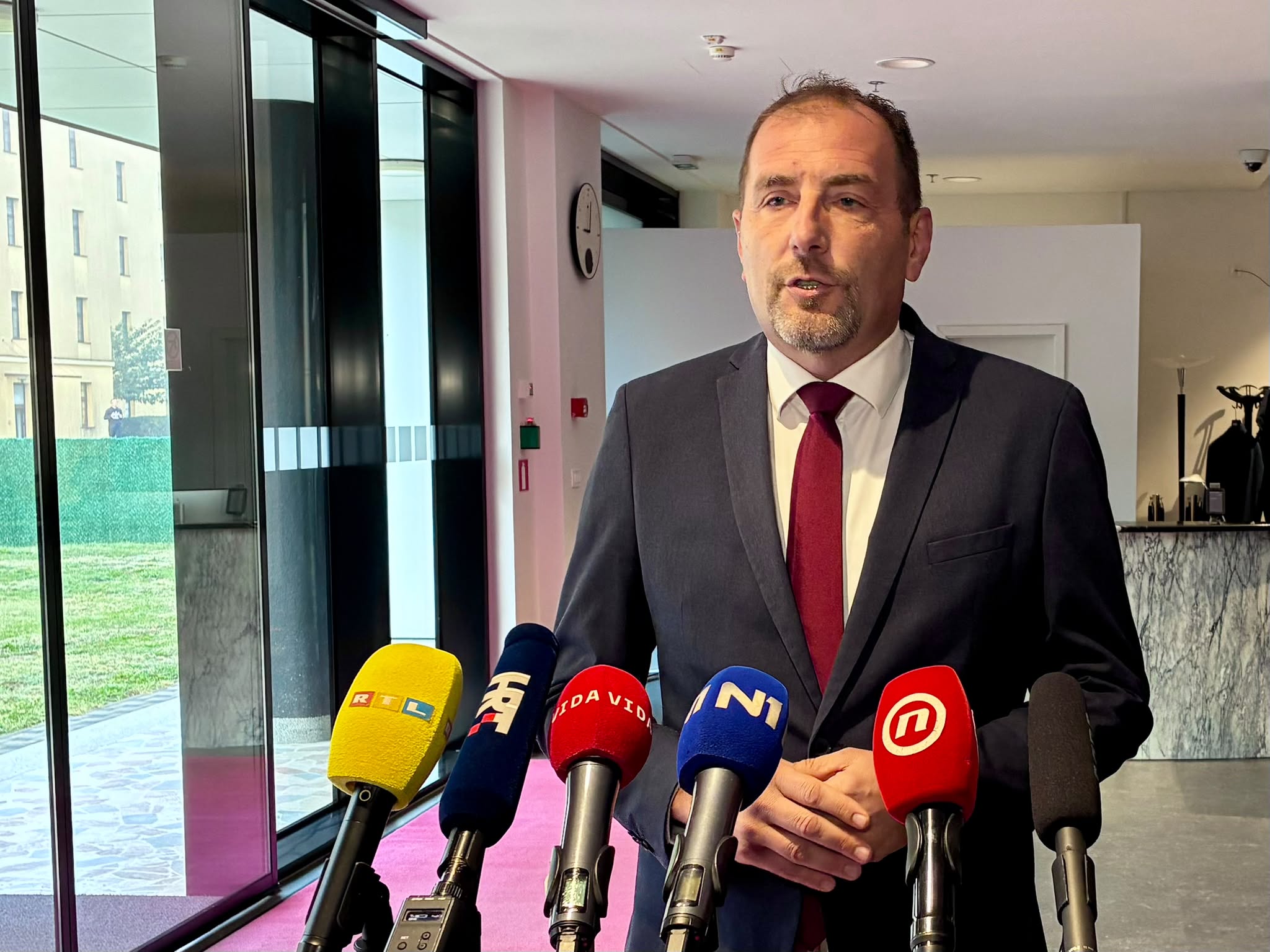 n1 paus dalibor
