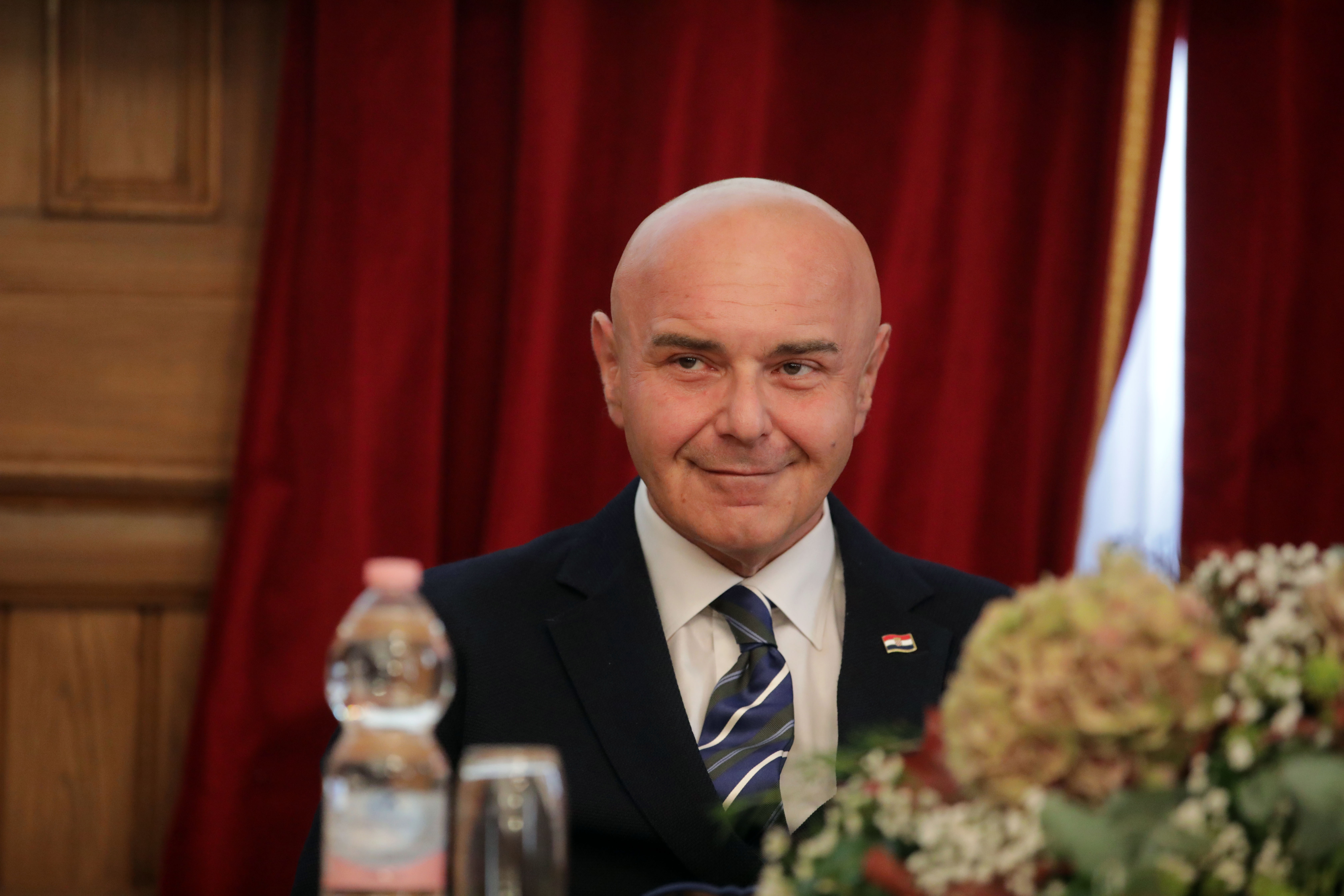 Ministar Alen Ruzic i nadbiskup Mate Uzinic, nazocili su potpisivanju Sporazuma o provedbi prijenosa osnivackih prava i osiguravanju uvjeta za nastavak rada Doma za osobe s demencijom.