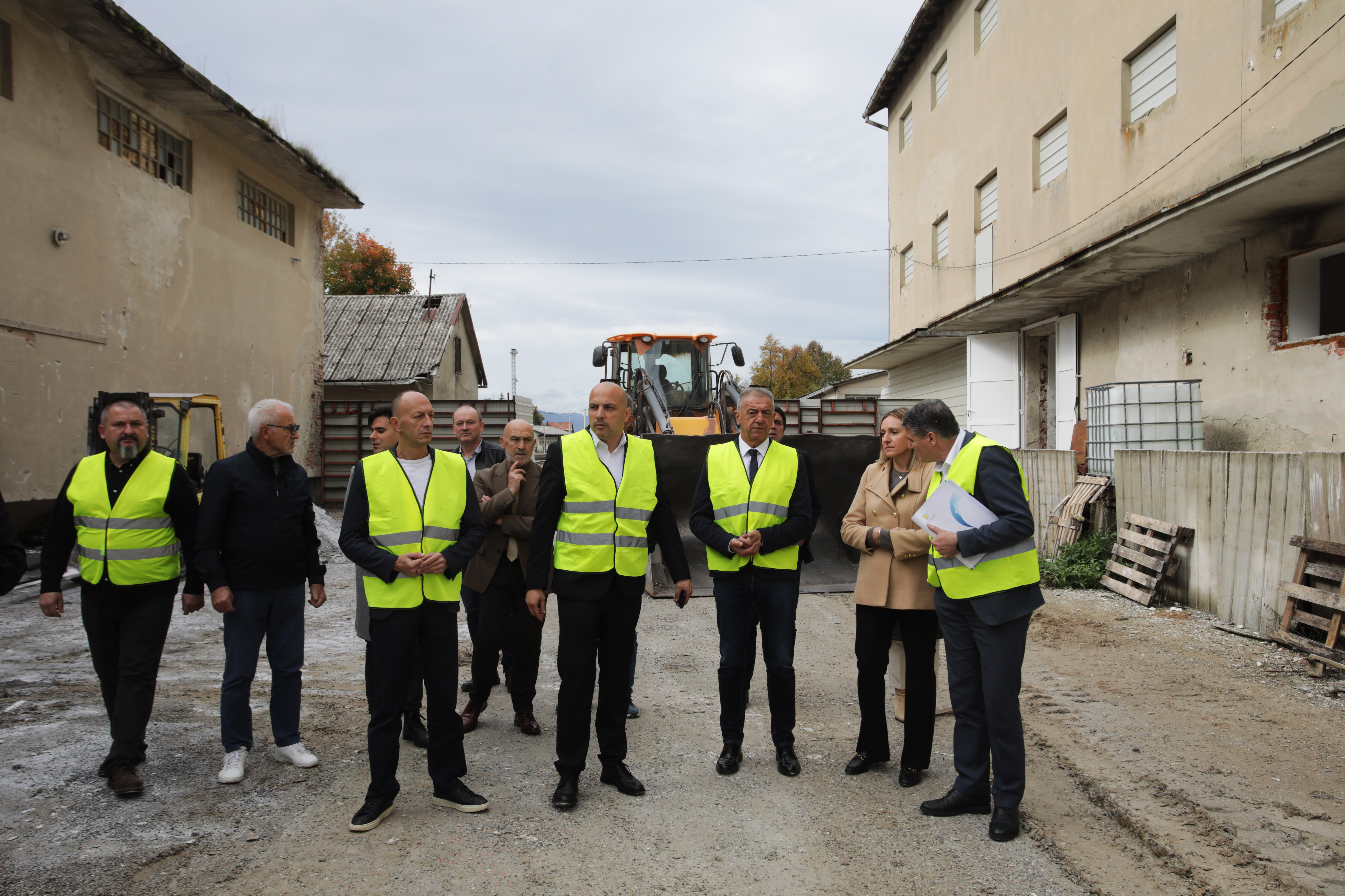 Fond, Gospić, otpad