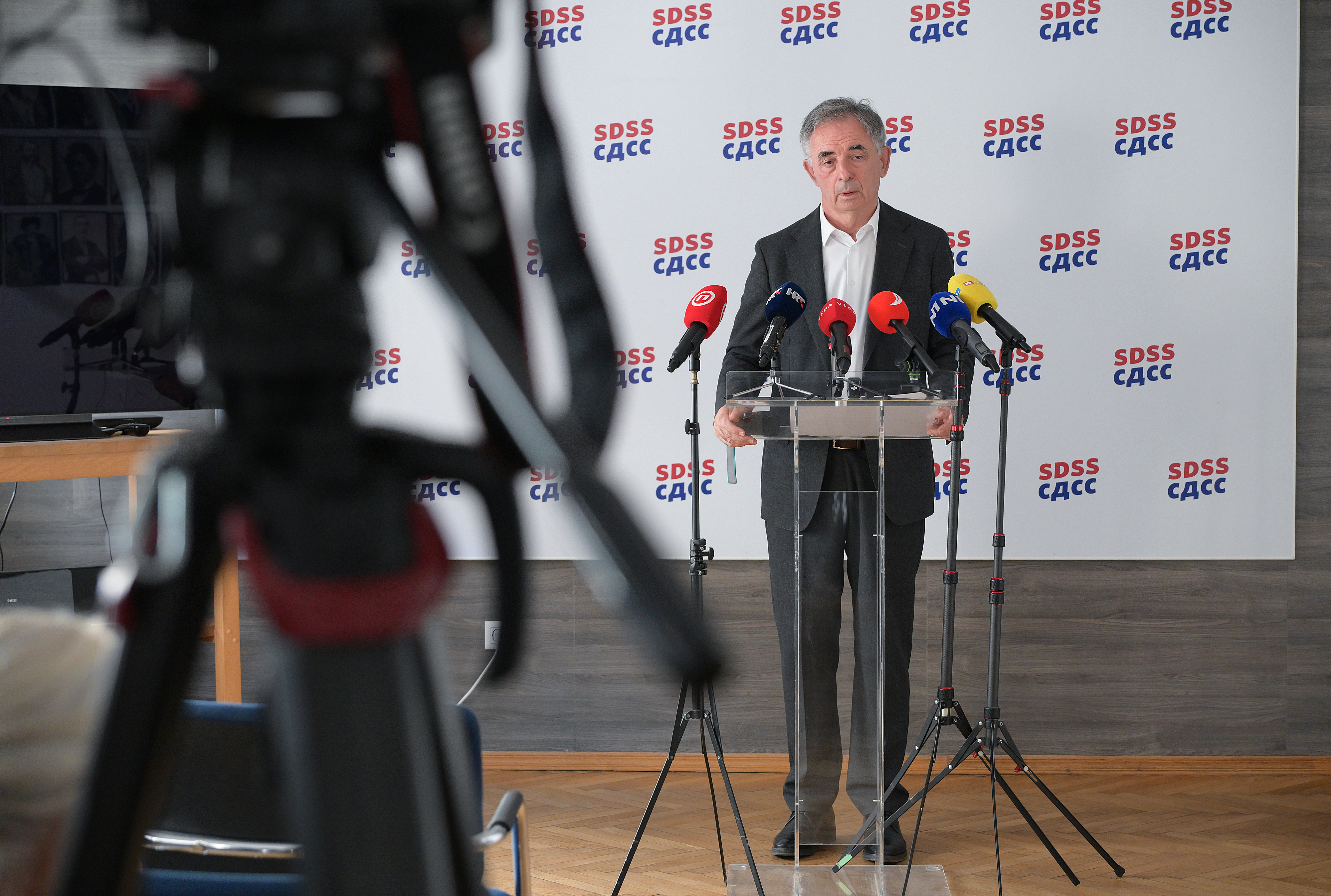 18.08.2026., Zagreb- Samostalna demokratska srpska stranka (SDSS) odrzala je konferenciju za novinare u Zagrebu o pozarima na podrucju Benkovca, Zadra i Biograda. Na konferenciji se obratio Milorad Pupovac. Photo: Sandra Simunovic/PIXSELL