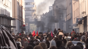 REUTERS GIF