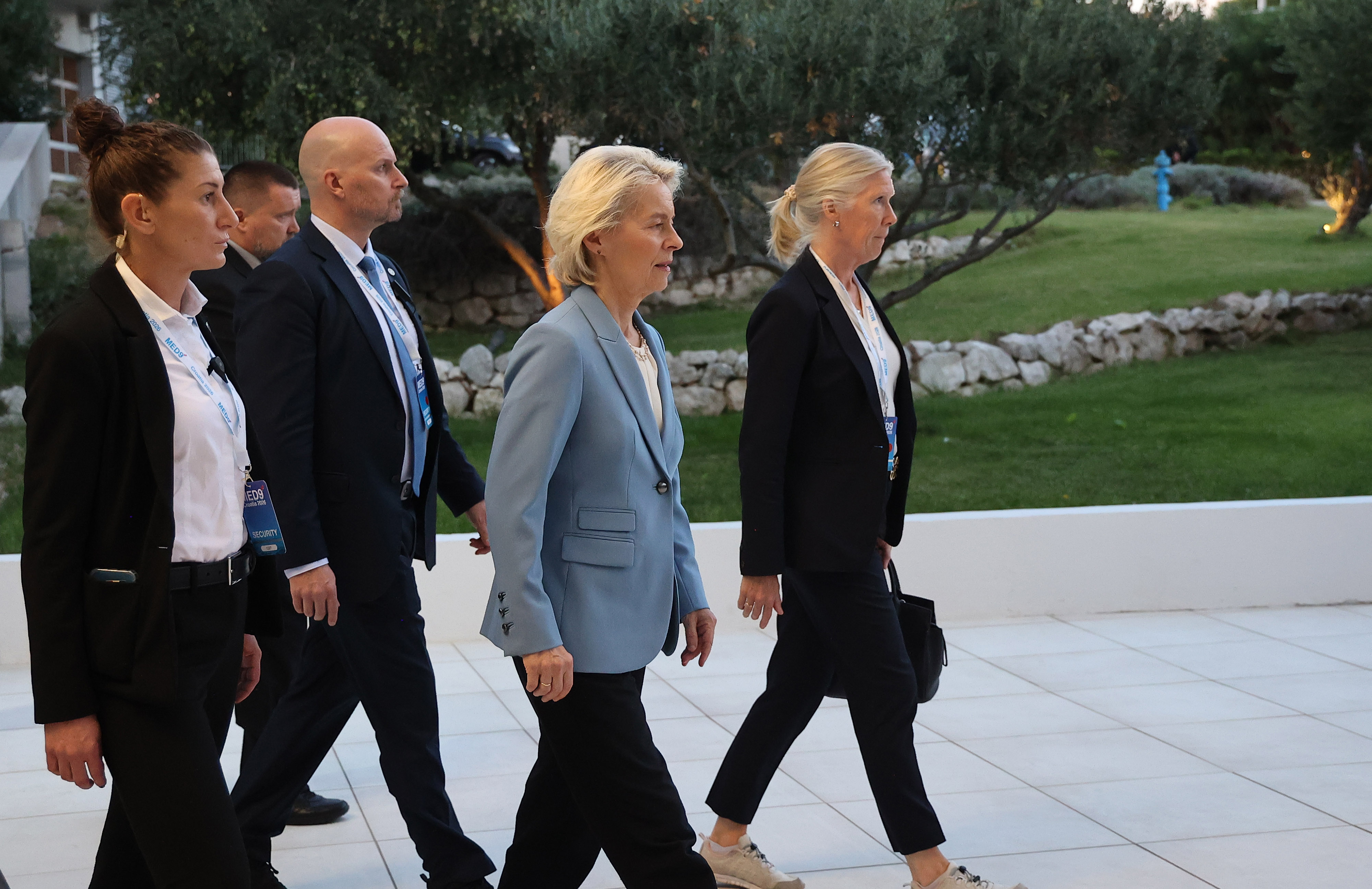 06.10.2025., Split - Predsjednica Europske komisije Ursula van der Layen odlazi iz hotela Radison Blu nakon sastanka s predsjednikom Vlade RH Andrejom Plenkovicem. Photo: Ivana Ivanovic/PIXSELL