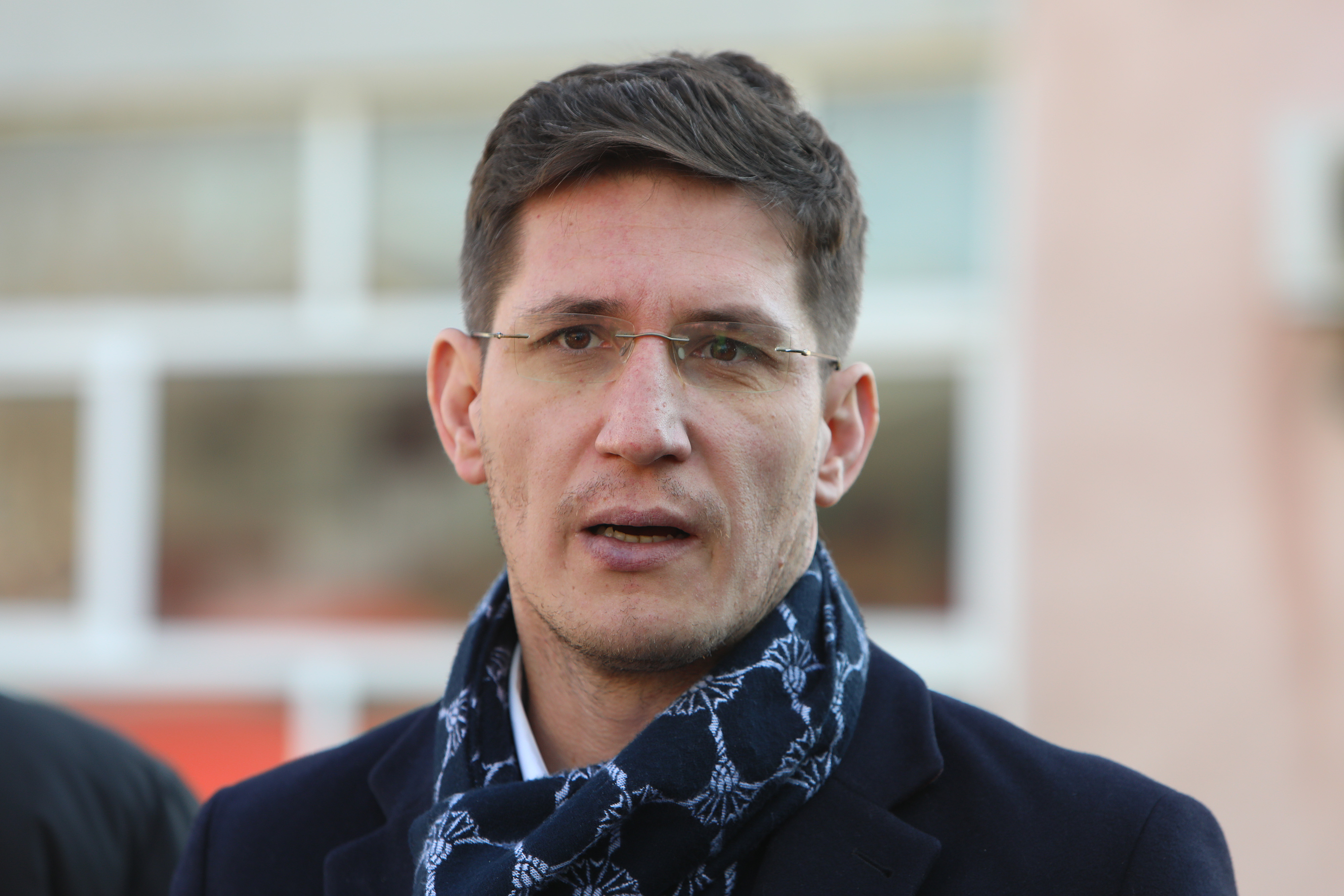 Saborski zastupnik Mosta, Zvonimir Troskot odrzao je konferenciju za mediju o zastoju u realizaciji obecanja vezanih za poboljsanja vodovodne infrastrukture u Karlovcu. Photo: Kristina Stedul Fabac/PIXSELL