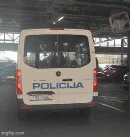 USKOK GIF