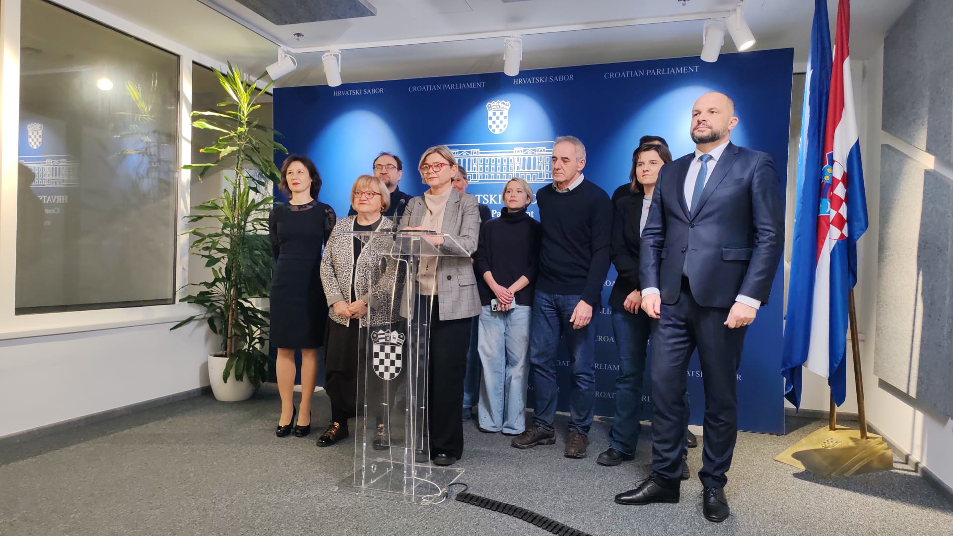 Sandra Benčić, Dalija Orešković