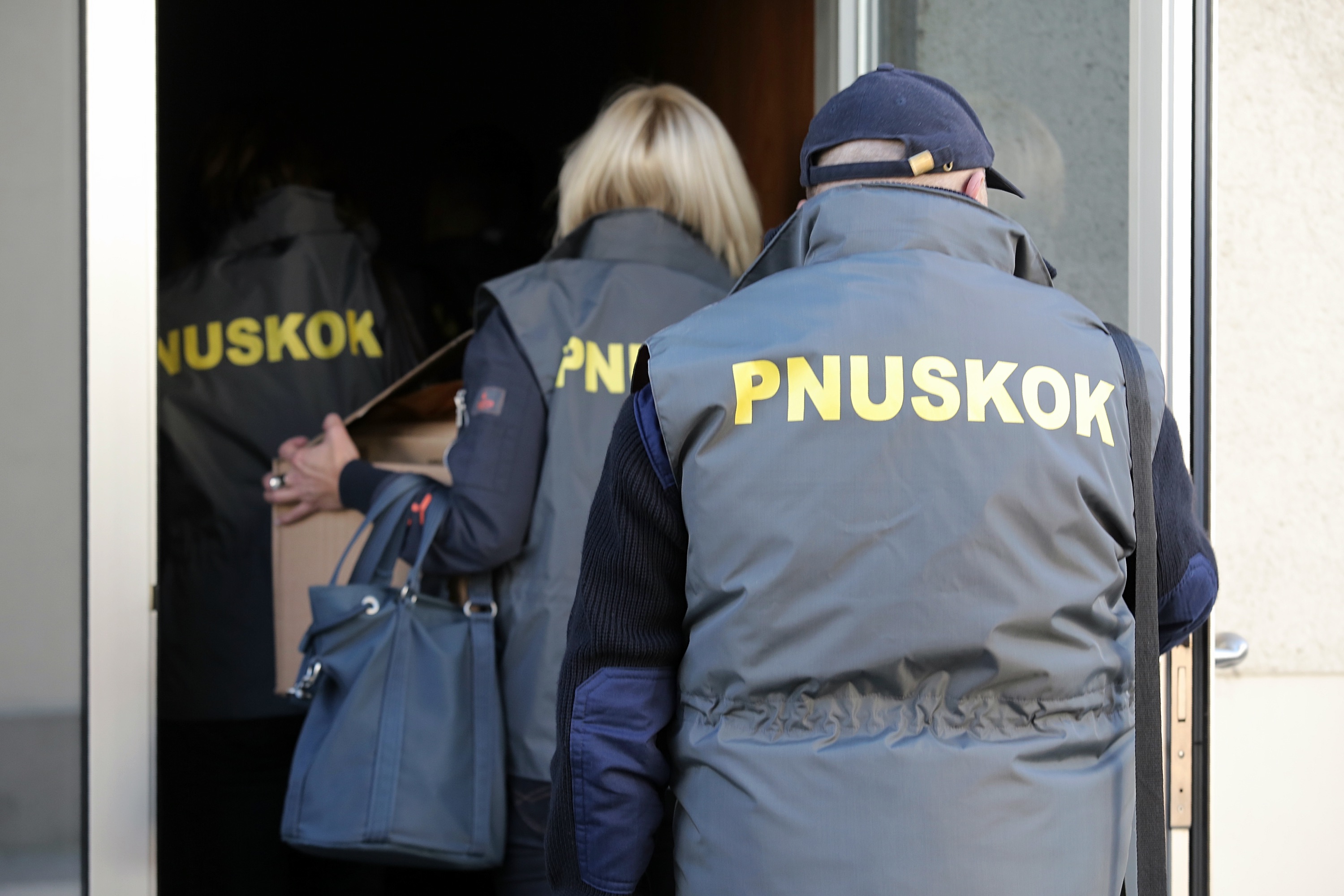 18.11.2015., Zagreb - Mario Mamic ispred zgrade u Fijanovoj ulici, gdje se nalaze uredi agencije MSA rMaria Mamica. Photo: Tomislav Miletic/PIXSELL