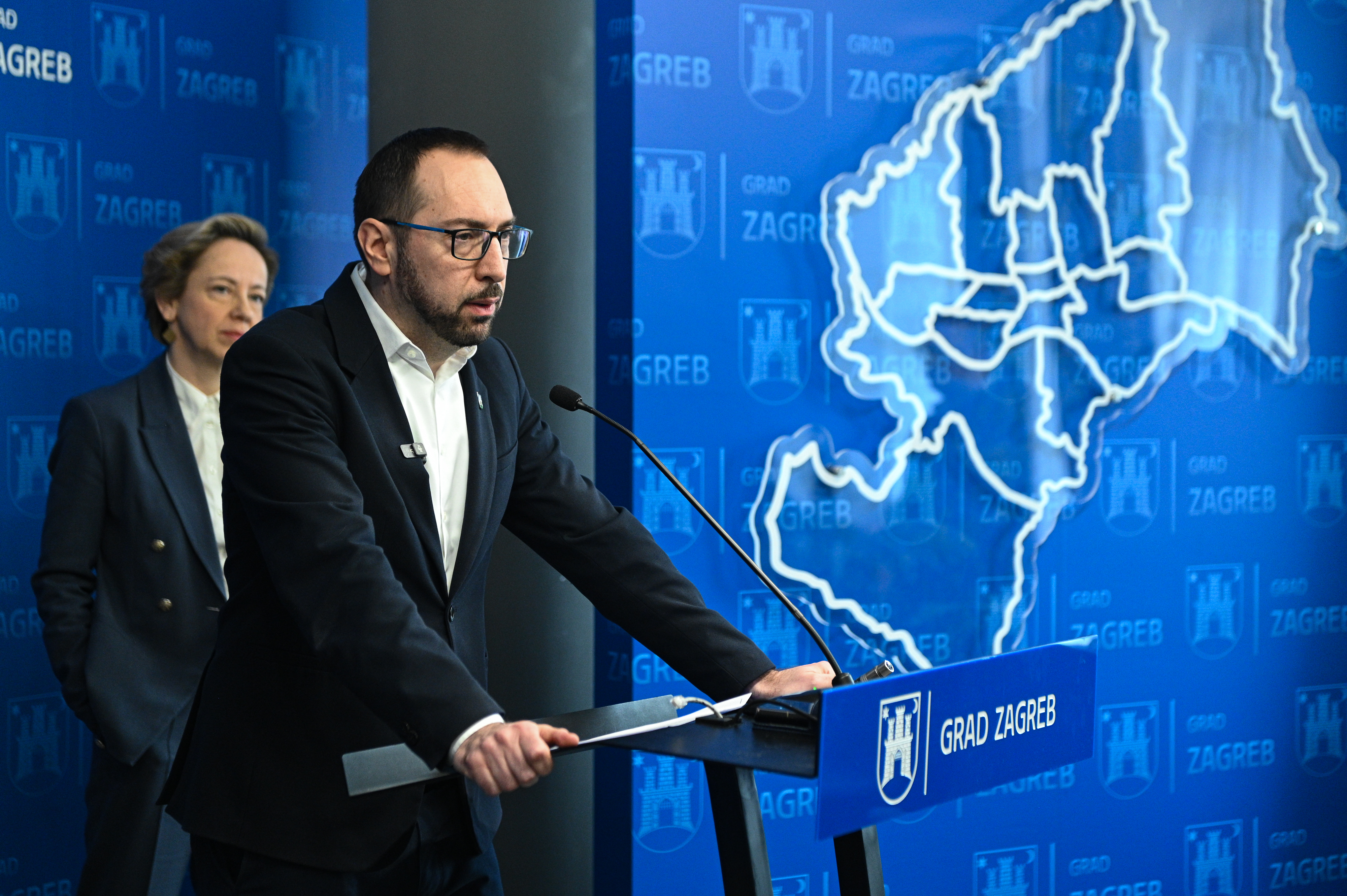 Press konferenica Tomisava Tomasevica u vezi jucerasnjeg doceka rukometasa. Photo: Luka Antunac/PIXSELL