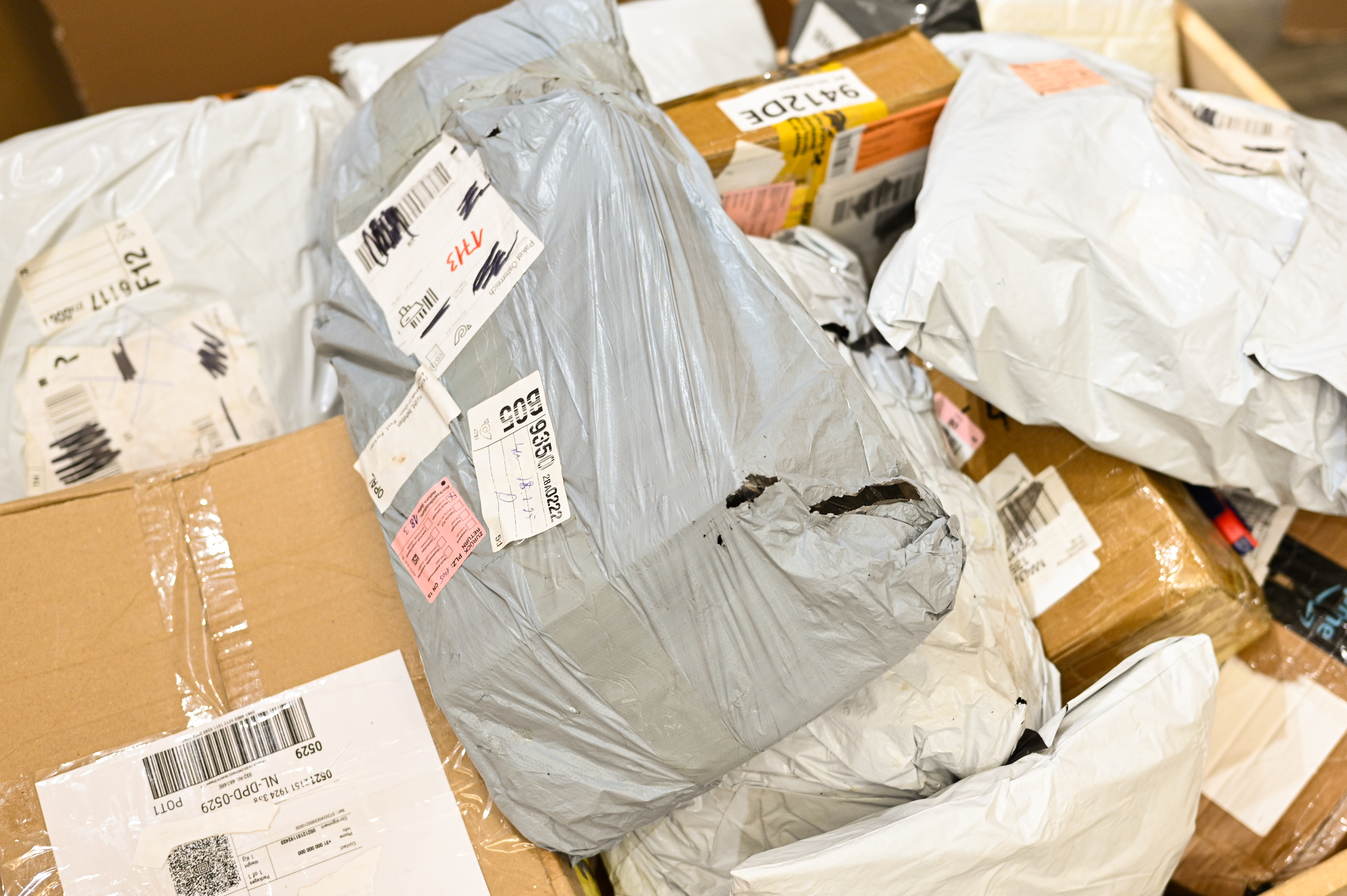 08.09.2025., Avenue Mall, Zagreb - King Colis, pop-up ducan sa misterioznim paketima. Photo: Luka Antunac/PIXSELL