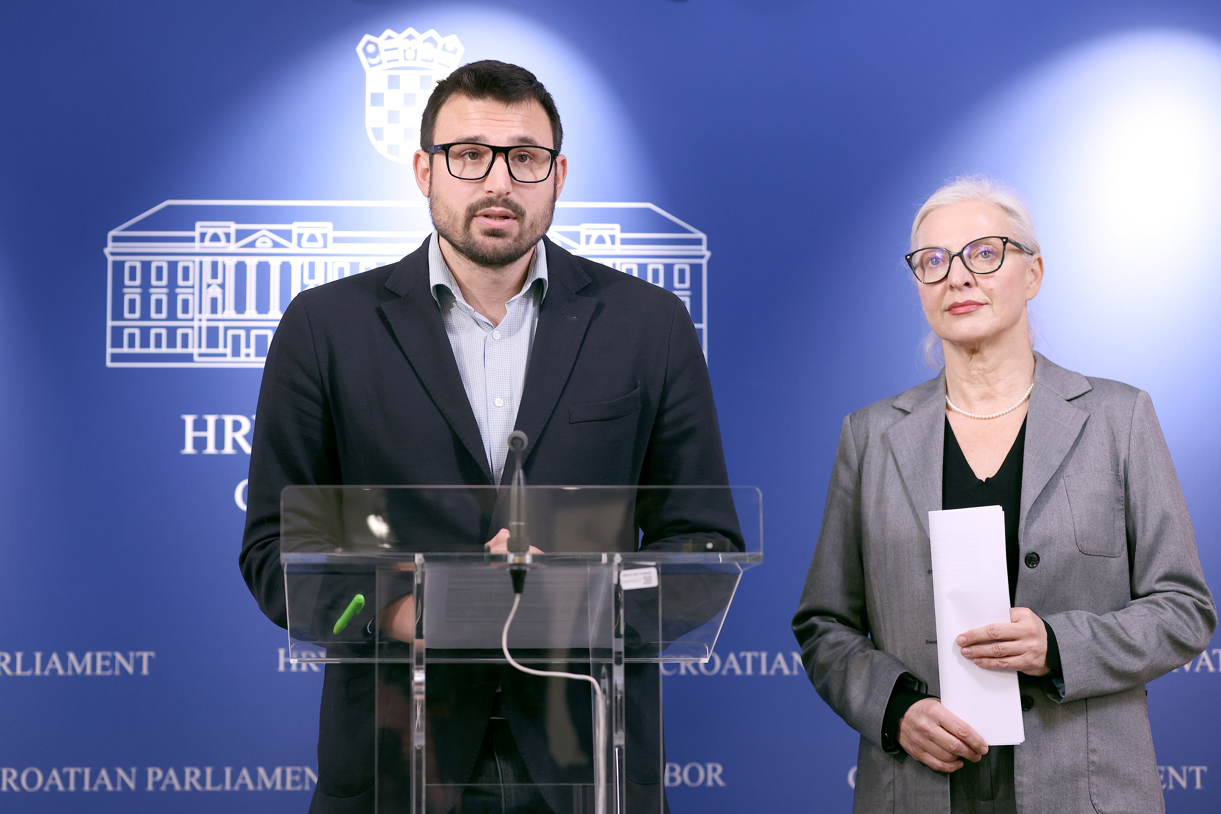 06.02.2026., Zagreb - Na konferenciji za medije odrzanoj u Saboru o temi: „Vlada odustaje od obnovljivih izvora energije: ide li Hrvatska Trumpovim stopama?“ govorili su Dusica Radojcic i Marin Zivkovic. Photo: Patrik Macek/PIXSELL