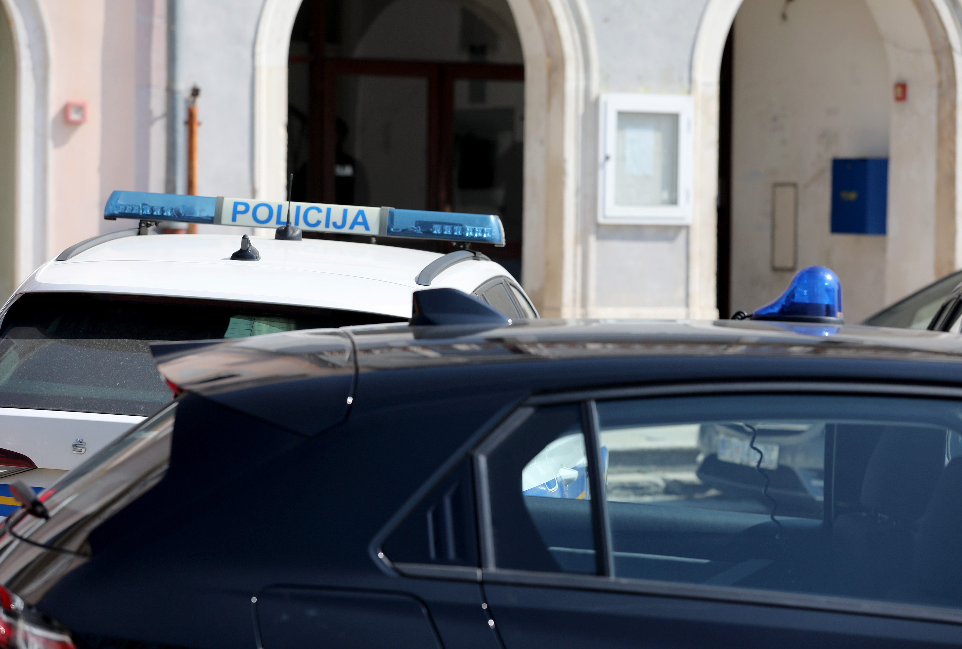 11.04.2025., Buje - Akcija USKOK-a u Bujama gdje je u sredistu interesa Jelena Perossa, donedavna pročelnica Upravnog odjela za prostorno planiranje i upravljanje gradskom imovinom Buja. Photo: Sasa Miljevic/PIXSELL