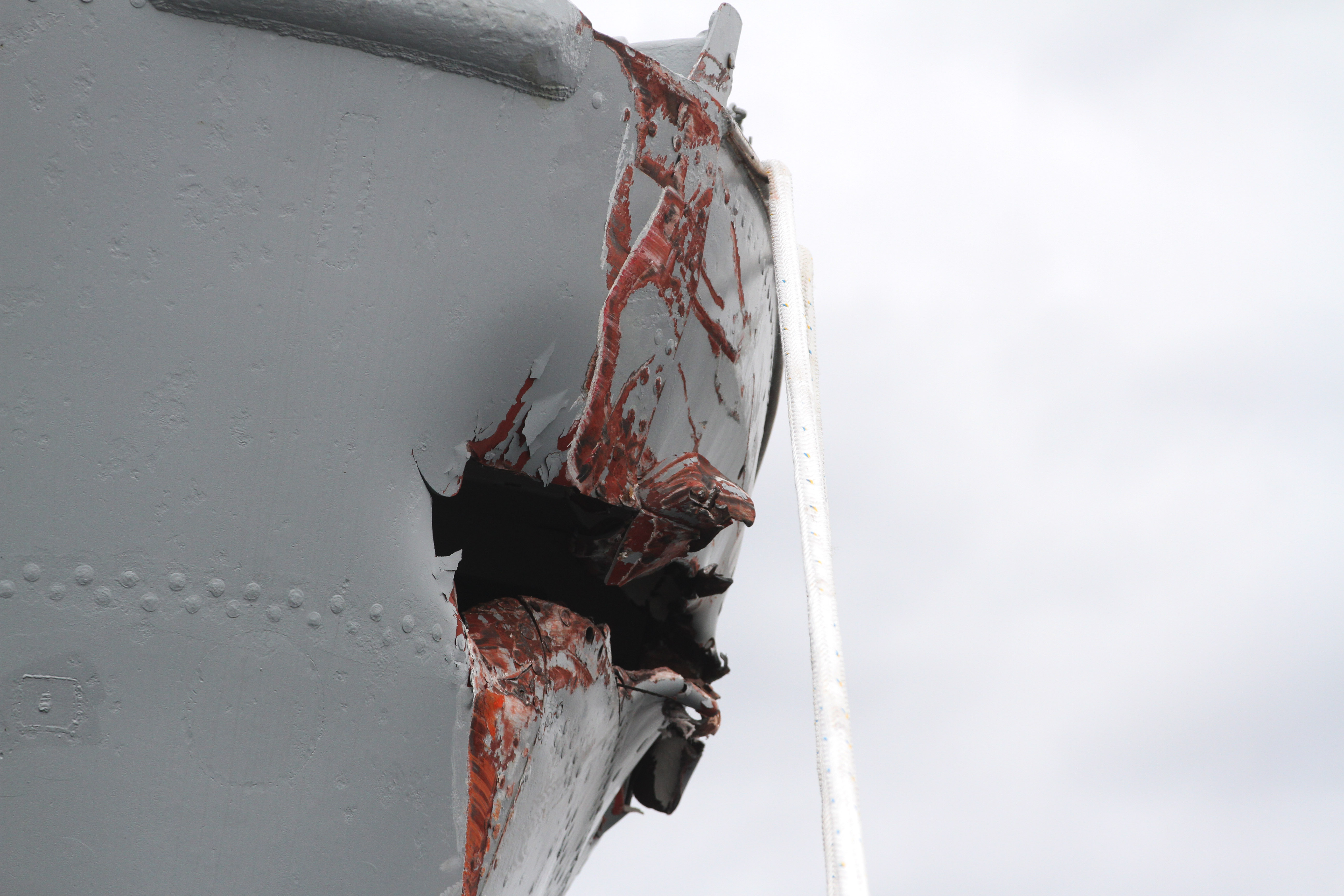 14.02.2026., Rijeka - Velika rupa na pramcu broda Galeb nakon sto ga je udario turski teretni brod u rijeckoj luci. Photo: Goran Kovacic/PIXSELL