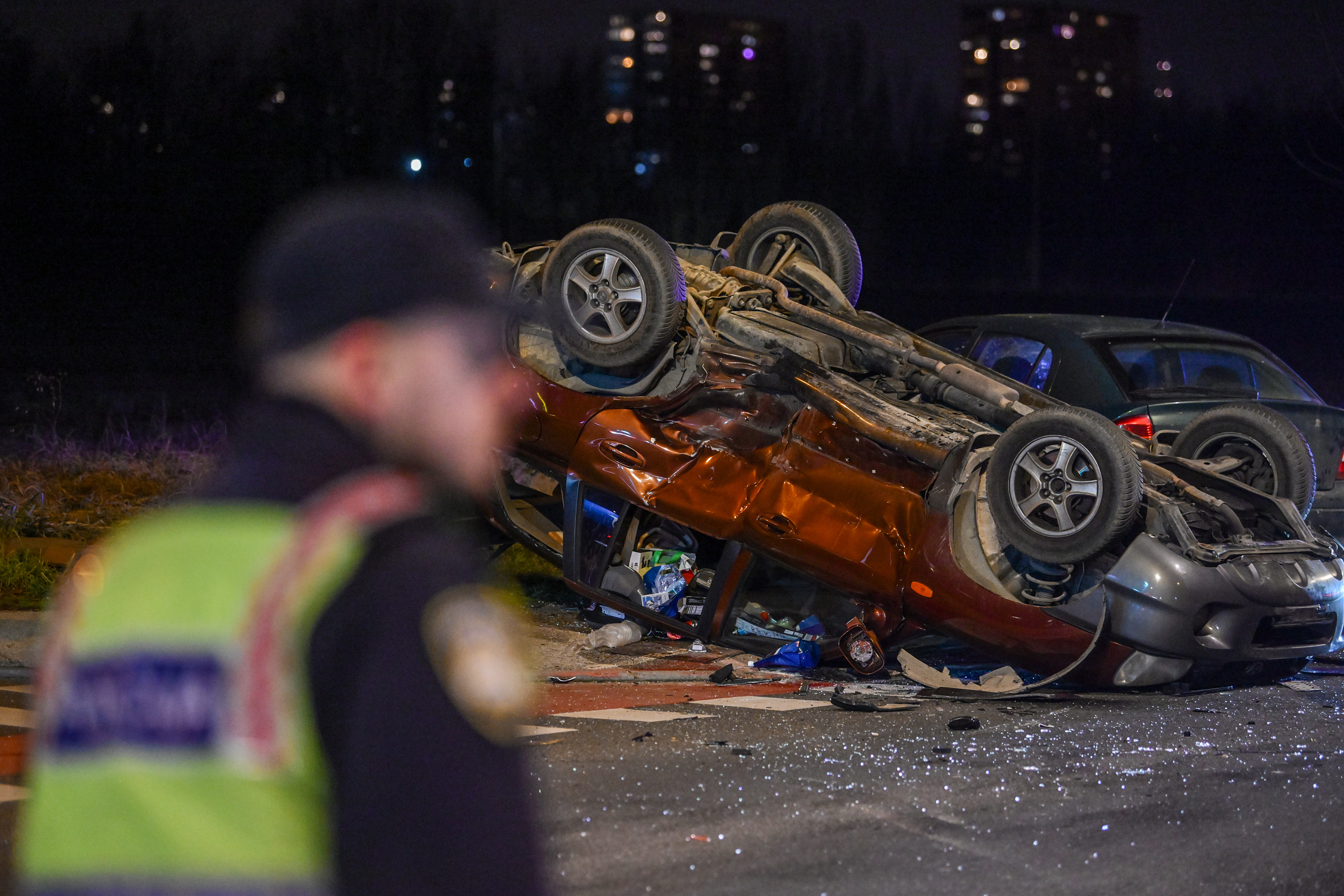17.02.2026., Zagreb - Teska prometna nesreca na aveniji Veceslava Holjevca kod skretanja u Horvatovu ulicu u kojoj su sudjelovala dva automobila. Photo: Igor Soban/PIXSELL