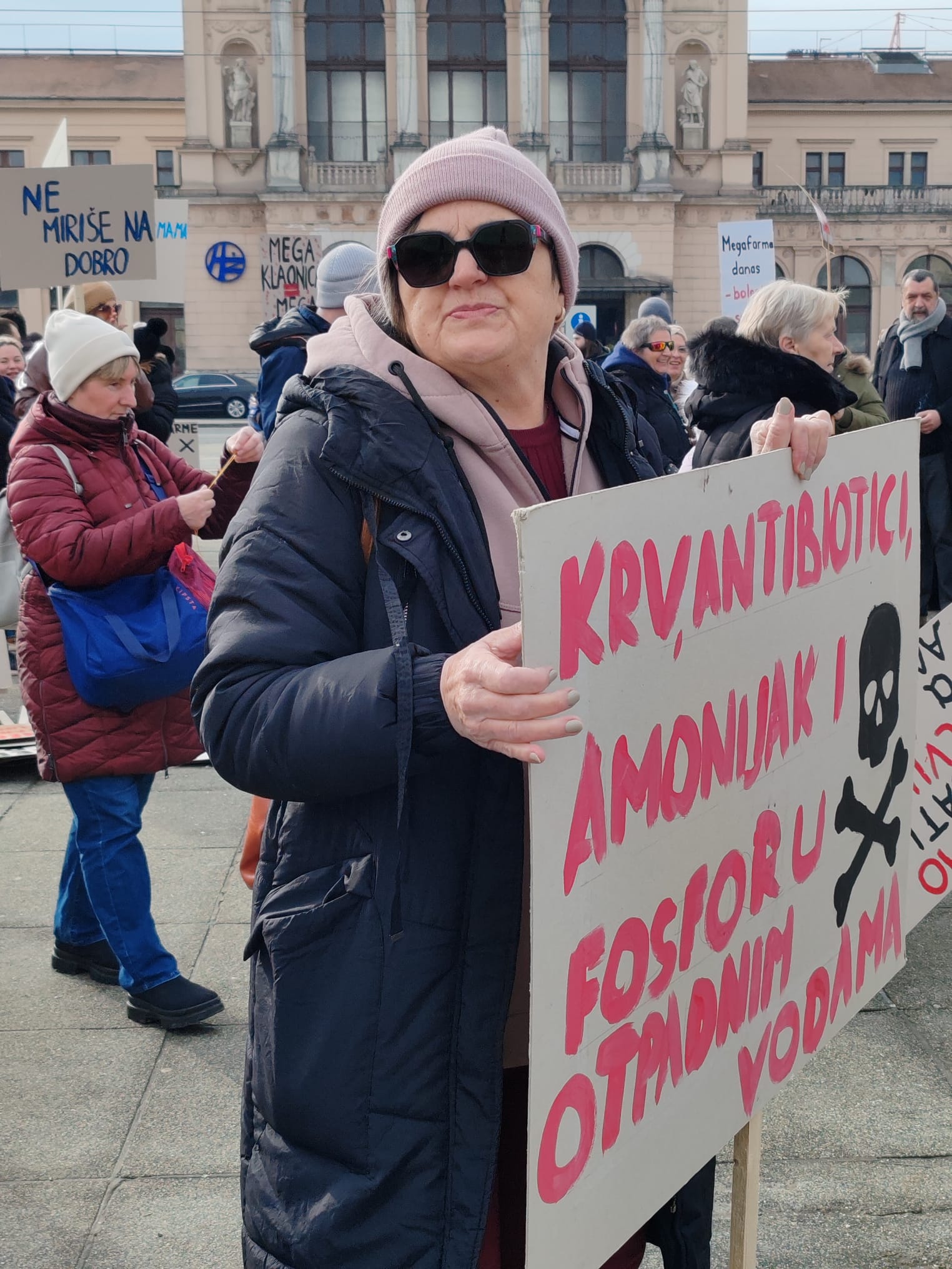 prosvjed protiv megaklaonice