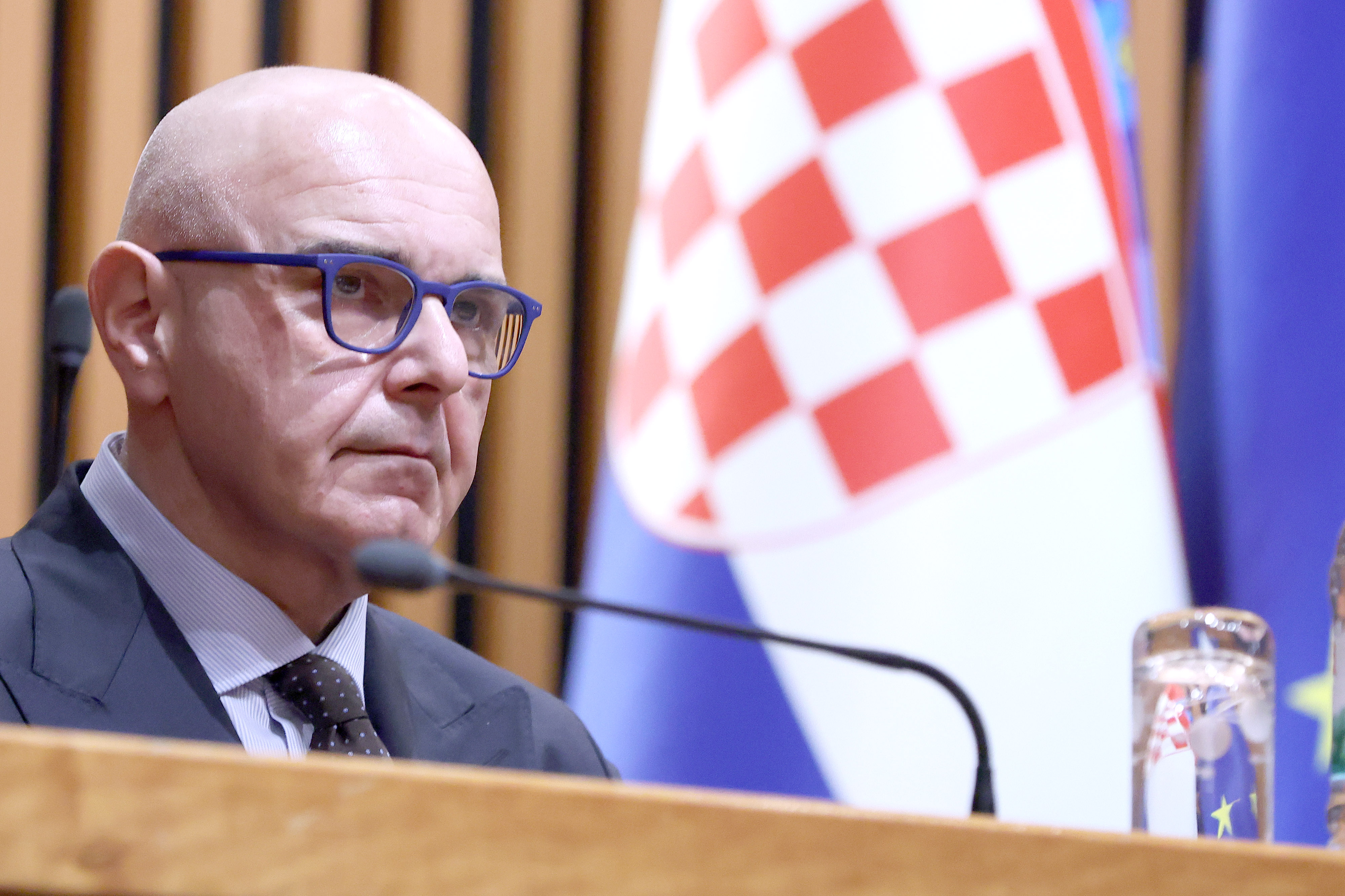 20.02.2026., Zagreb - Sabor je burni politicki tjedan zavrsio glasovanje, na kojem je potvrdjen novi ministar Alen Ruzic i time potvrdjena vladajuca vecina. Novi ministar prisegnuo je nakon glasovanja Photo: Patrik Macek/PIXSELL