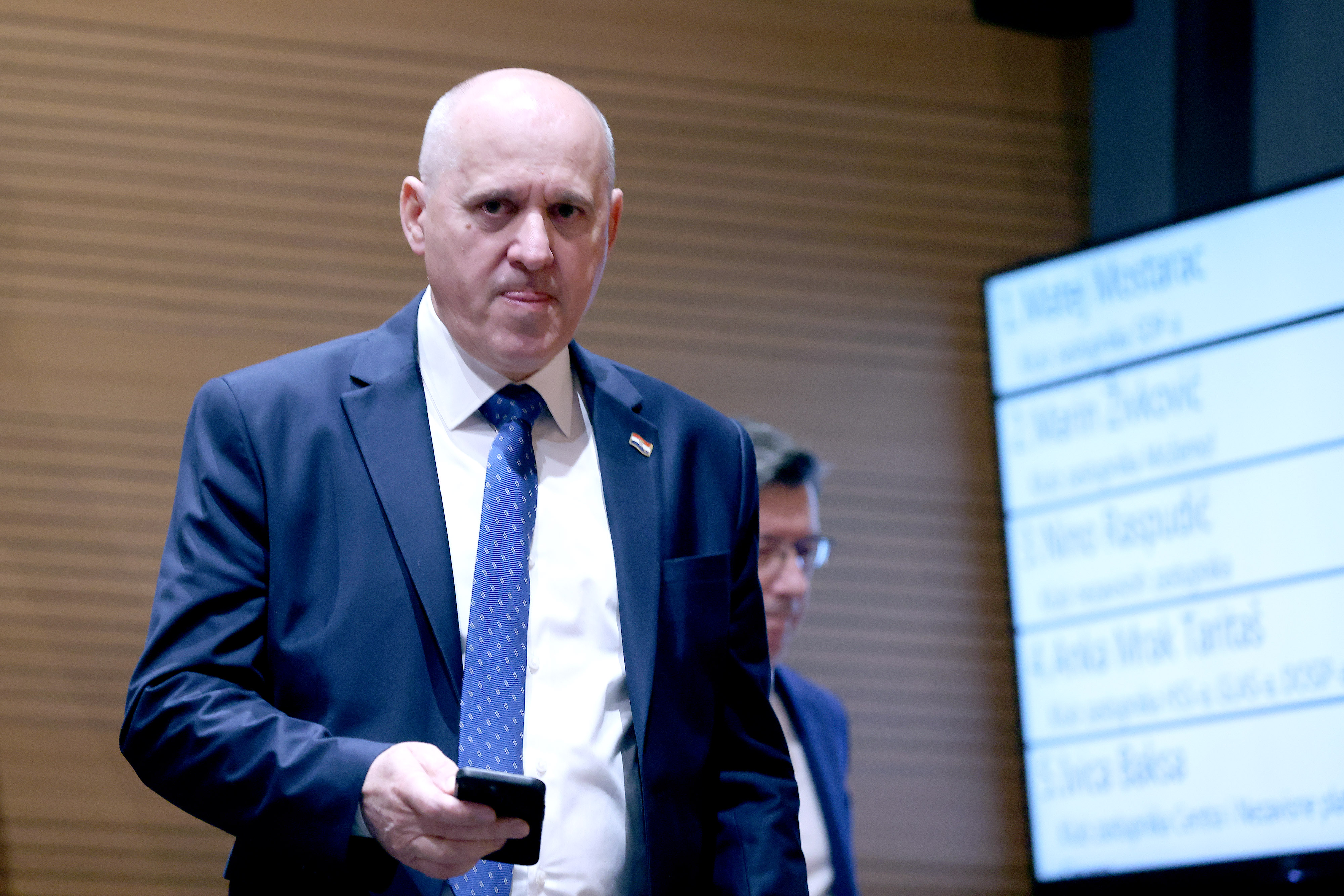 PXL_250226_147278781