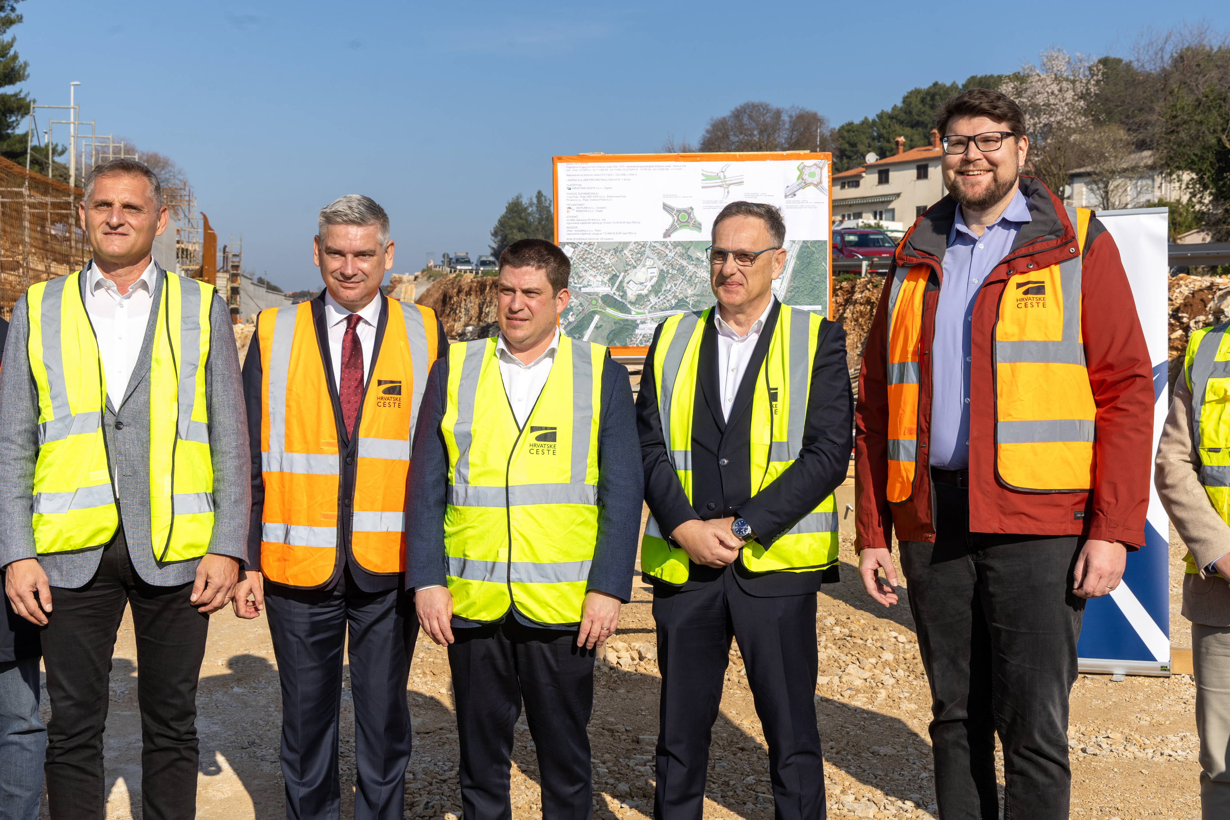 Oleg Butković, Peđa Grbin