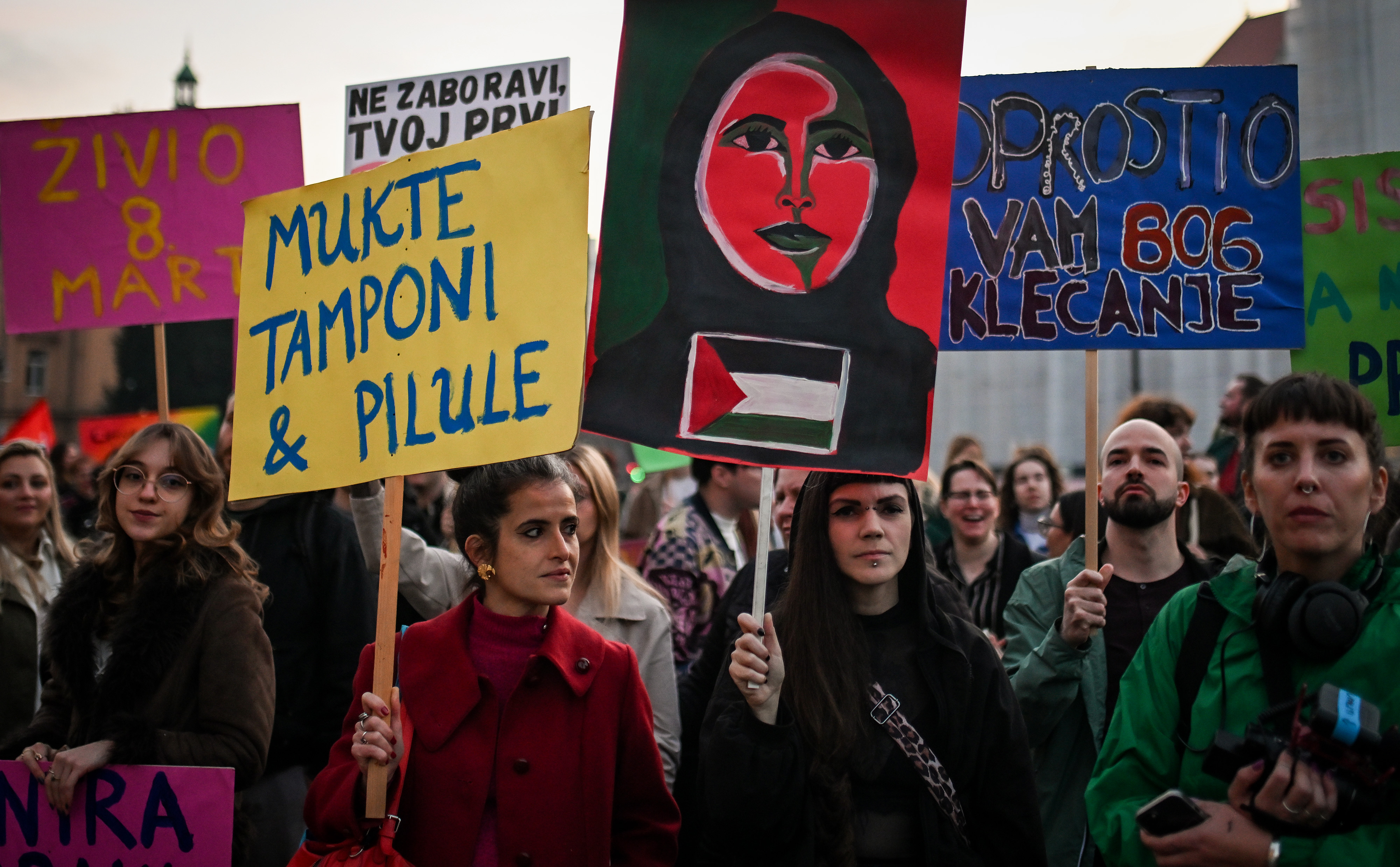 U organizaciji Feministickog kolektiva fAKTIV odrzao se deveti Nocni mars za 8. mart u Zagrebu: Feminizam nema granica. Photo: Josip Regovic/PIXSELL