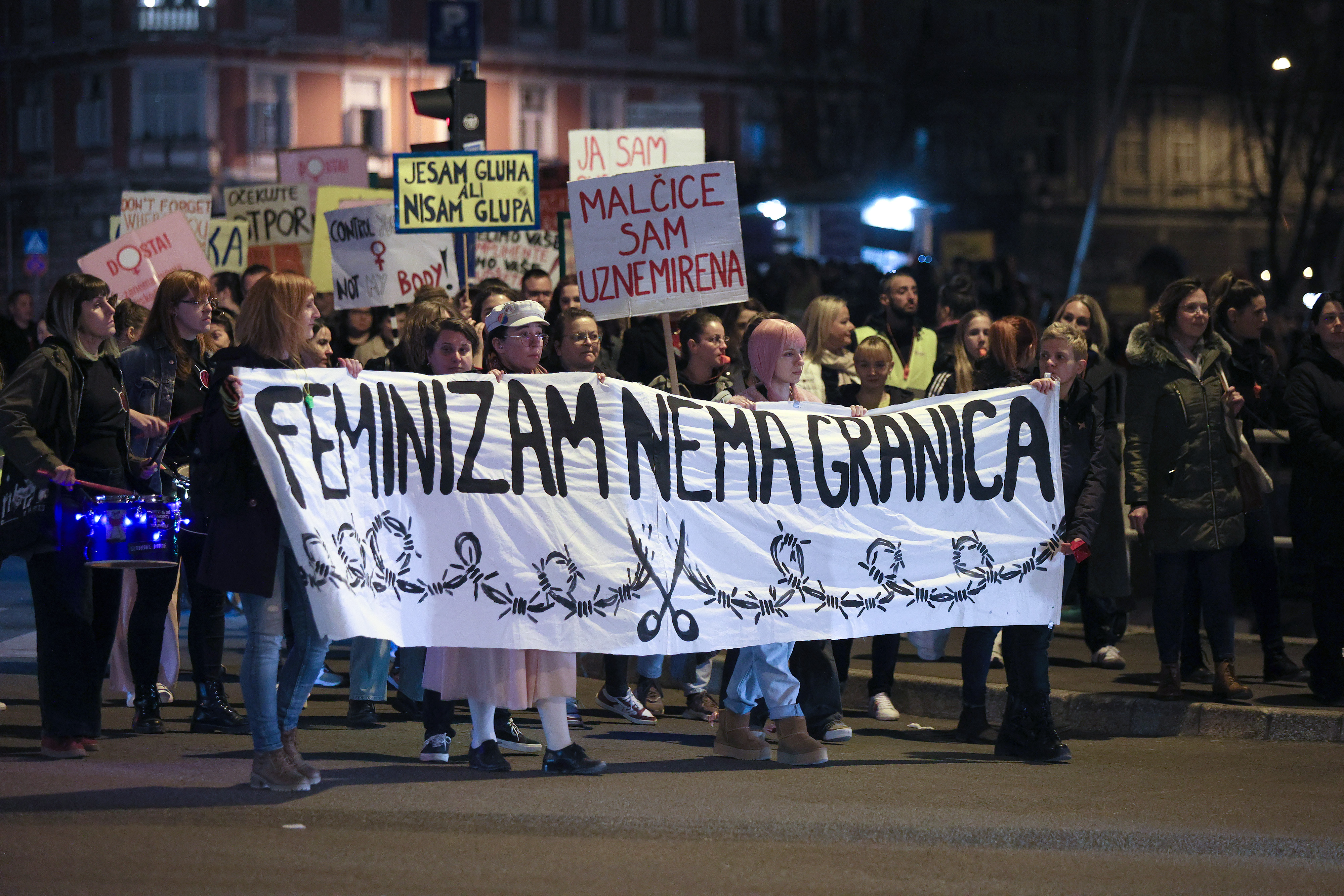 08.03.2025., Rijeka - Nocni mars na osmi mart uz pitanja "dokle vise" i "zasto jos uvijek". Marsira se prvenstveno za sve zene koje su bile zrtve femicida, silovanja i svih ostalih oblika rodno uvjetovanog nasilja. Photo: Nel Pavletic/PIXSELL