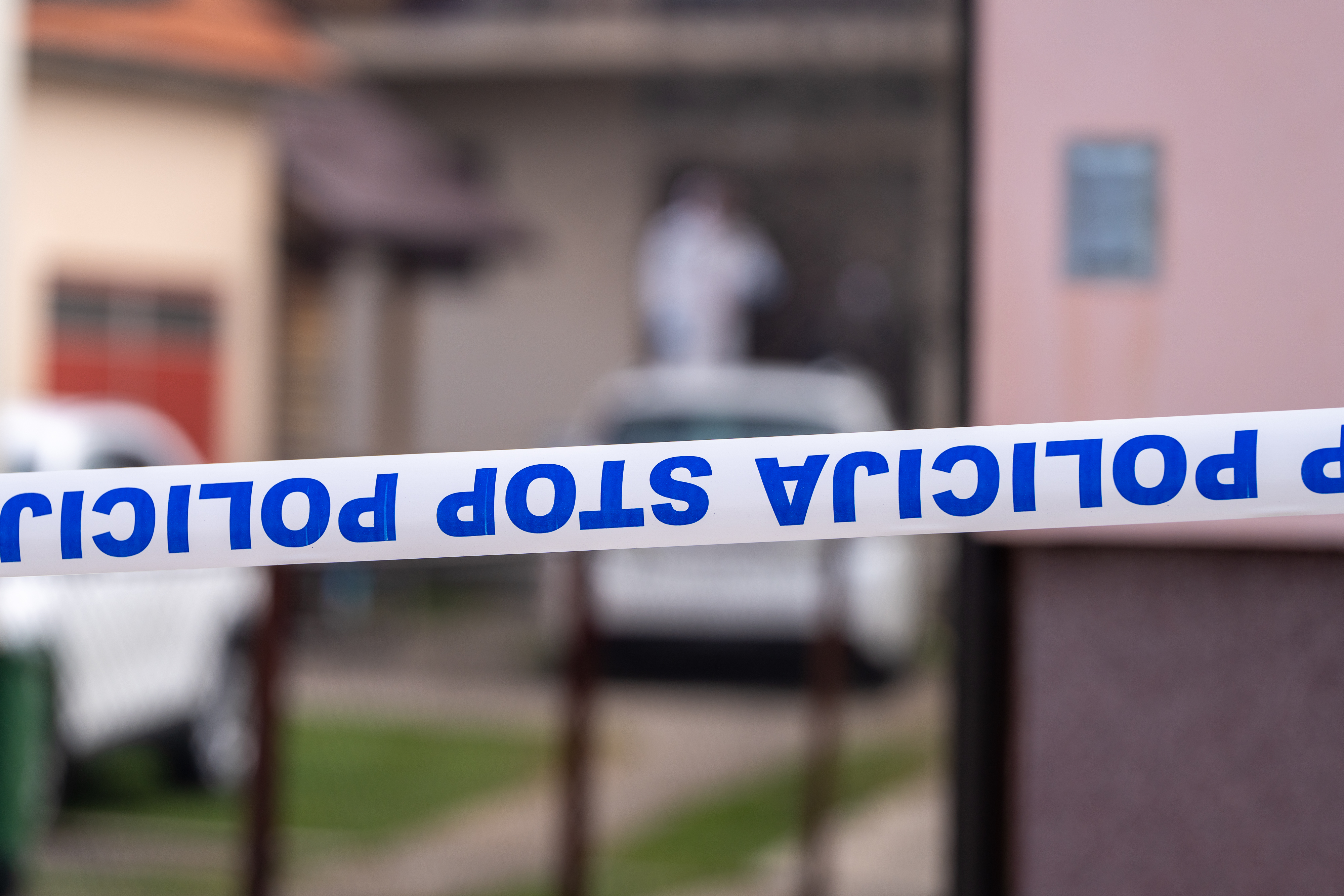 10.03.2026., Gospić - U ranim jutarnjim satima u dvoristu kuce pronadjena su dva tijela, te muska osoba koja je na mjestu dogadjaja uhicena. Ocevid je u tijeku. Photo: Hrvoje Kostelac/PIXSELL