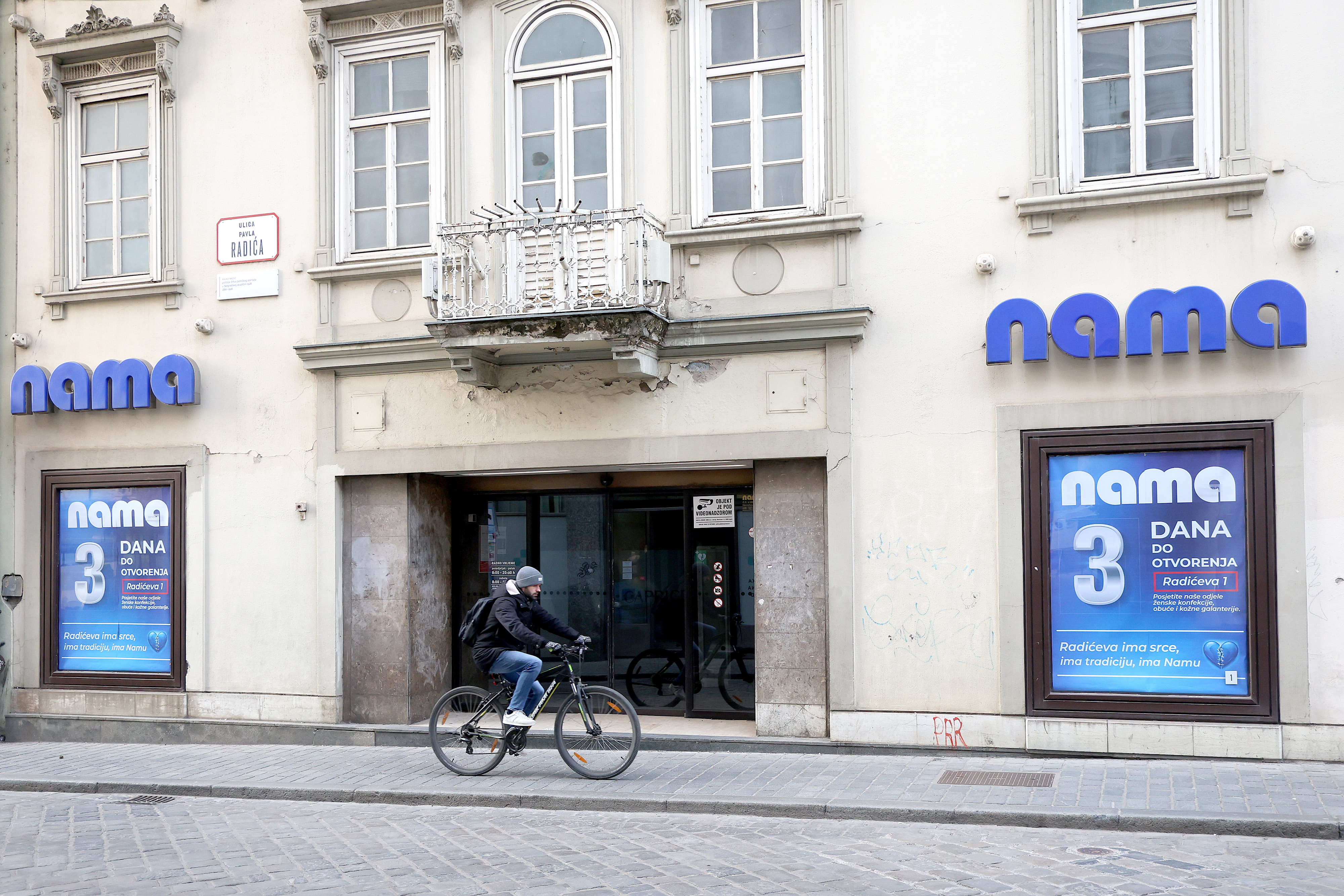 PXL_100326_148106095