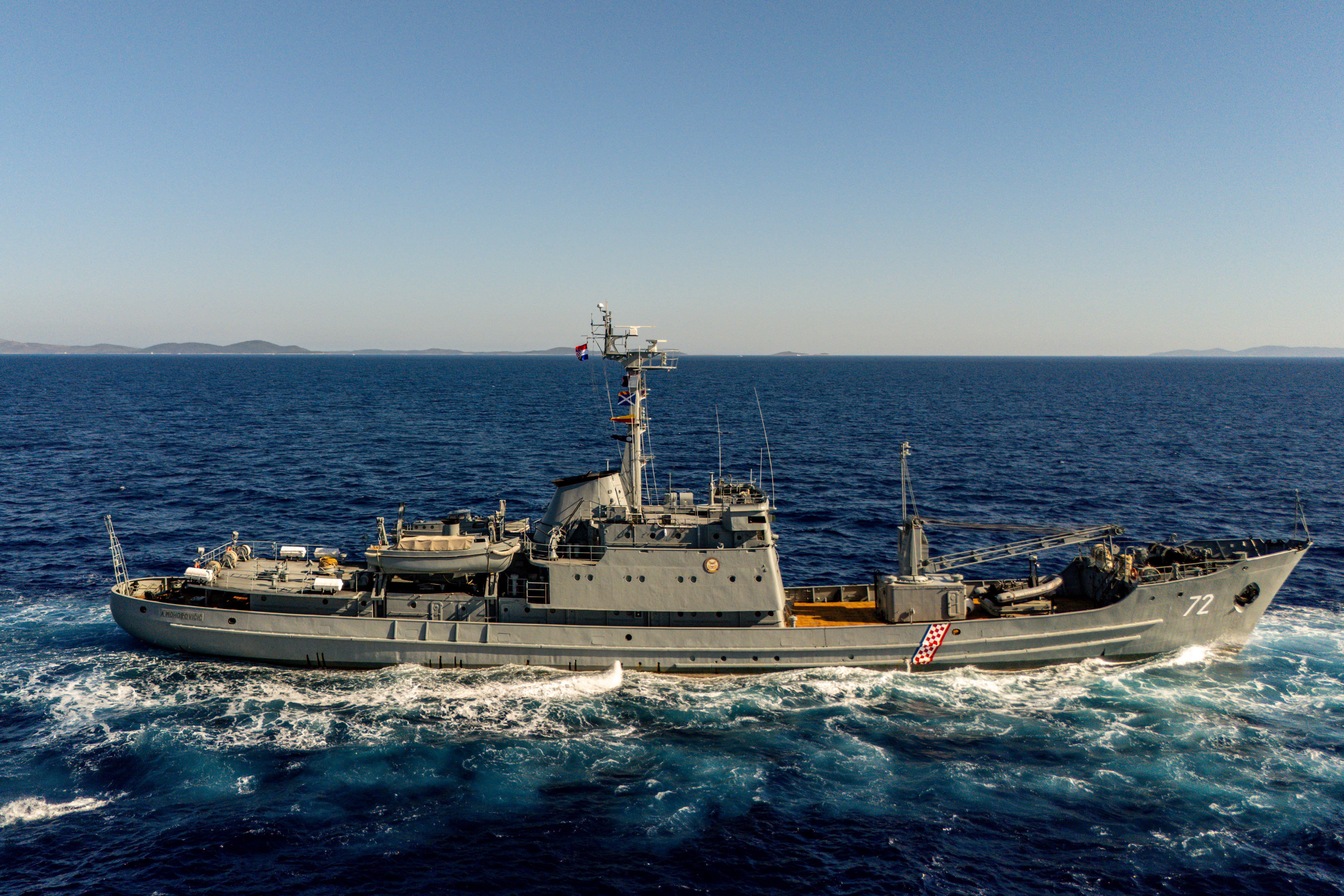 24.07.2025., Split - Hrvatska ratna mornarica izvodi vjezbu za vojni mimohod. Fotografije snimljene iz zraka. Skolski brod Andrija Mohorovicic (72).  Photo: Igor Kralj/PIXSELL