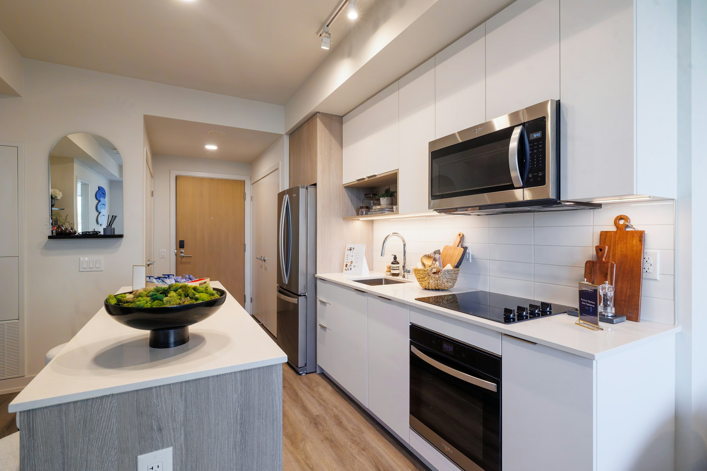 kam-merchant-Q4sZJNMKDuw-unsplash