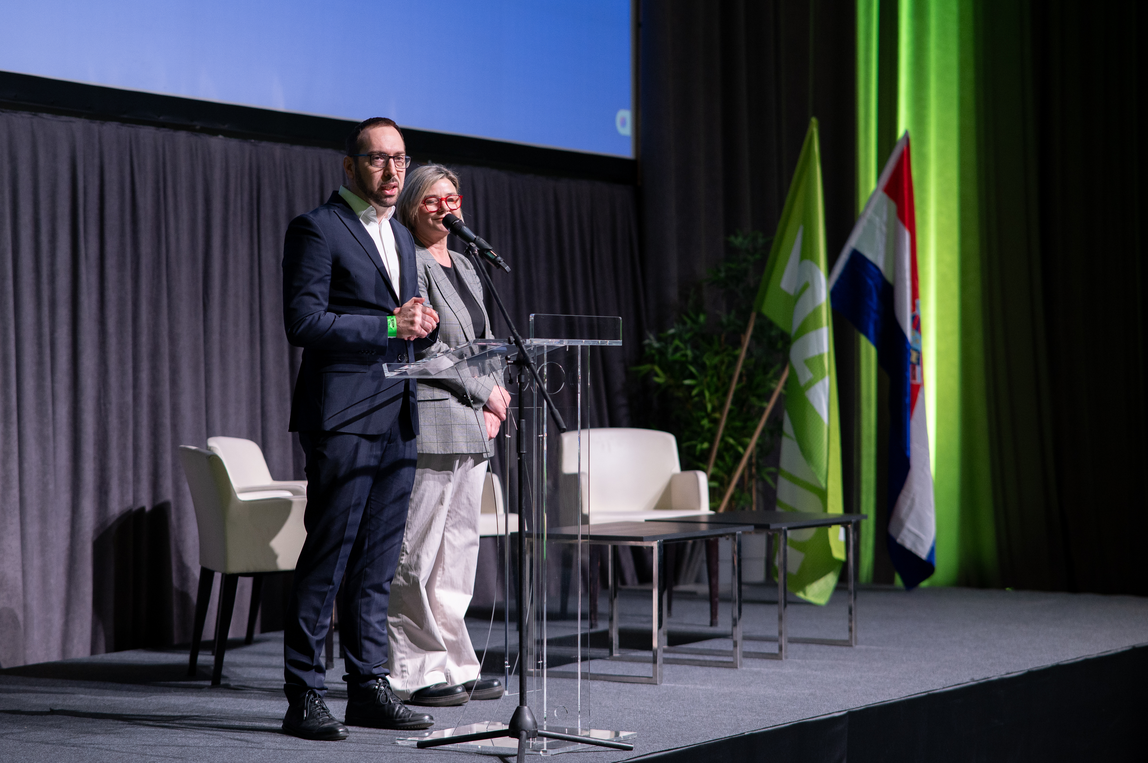 Izborna skupstina stranke Mozemo! u Mozaik event centru. Tomislav Tomasevic i Sandra Bencic Photo: Luka Antunac/PIXSELL