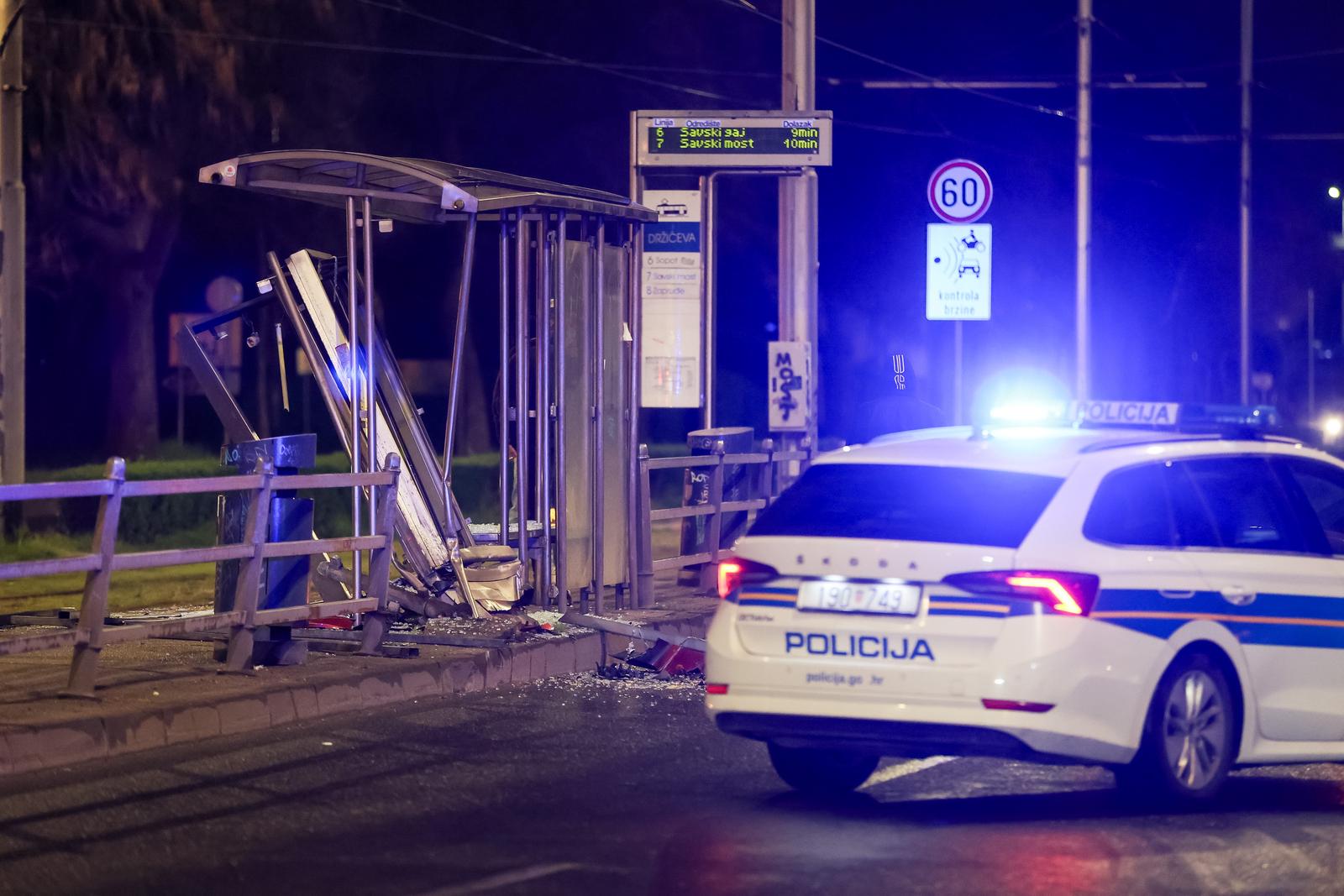 PXL_230326_148921092