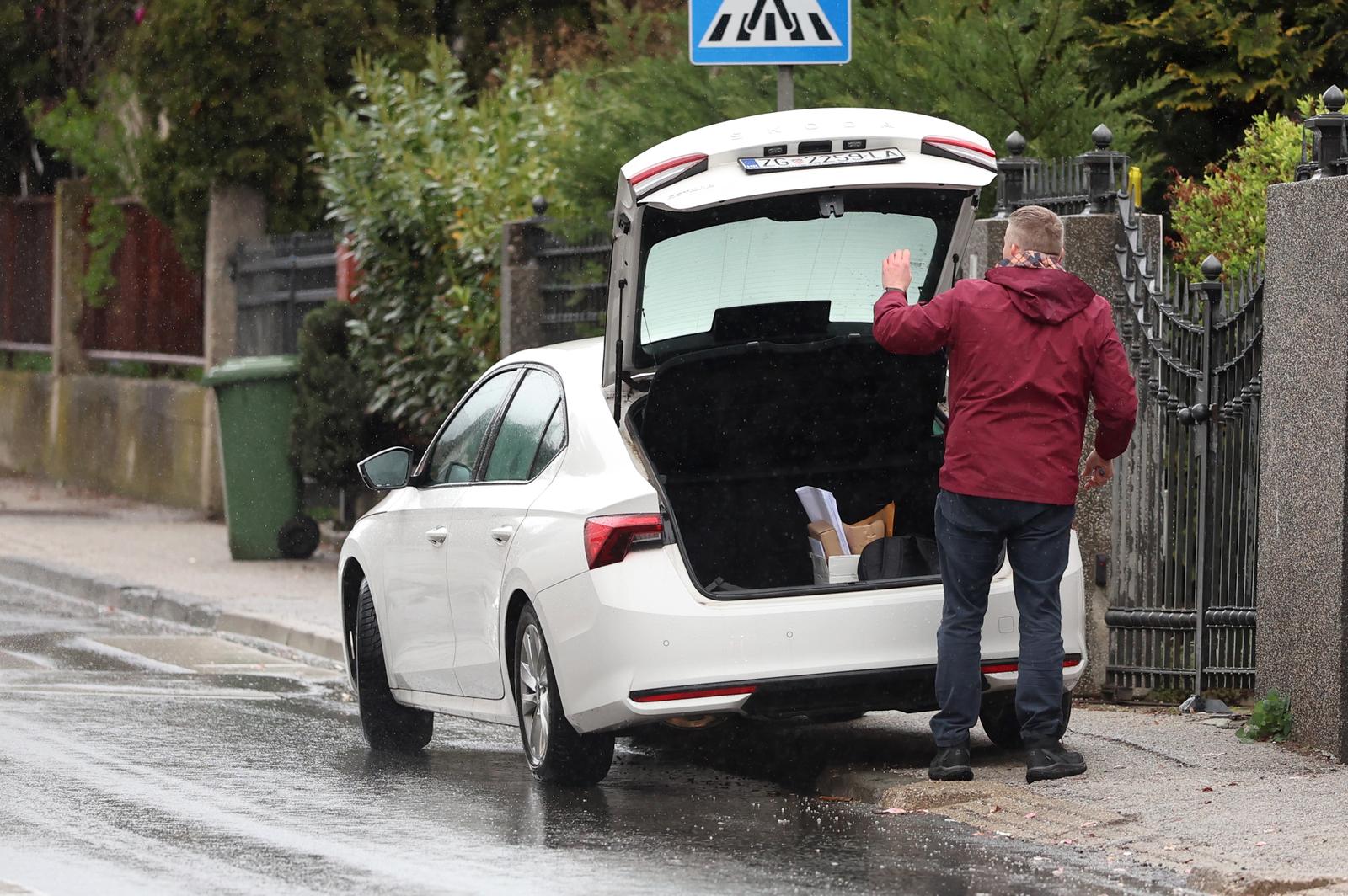 PXL_260326_149063058