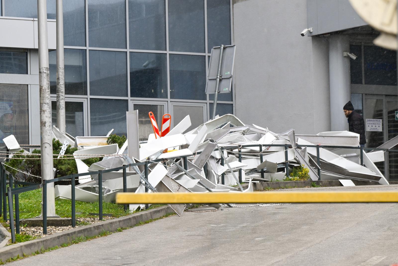 PXL_270326_149119356