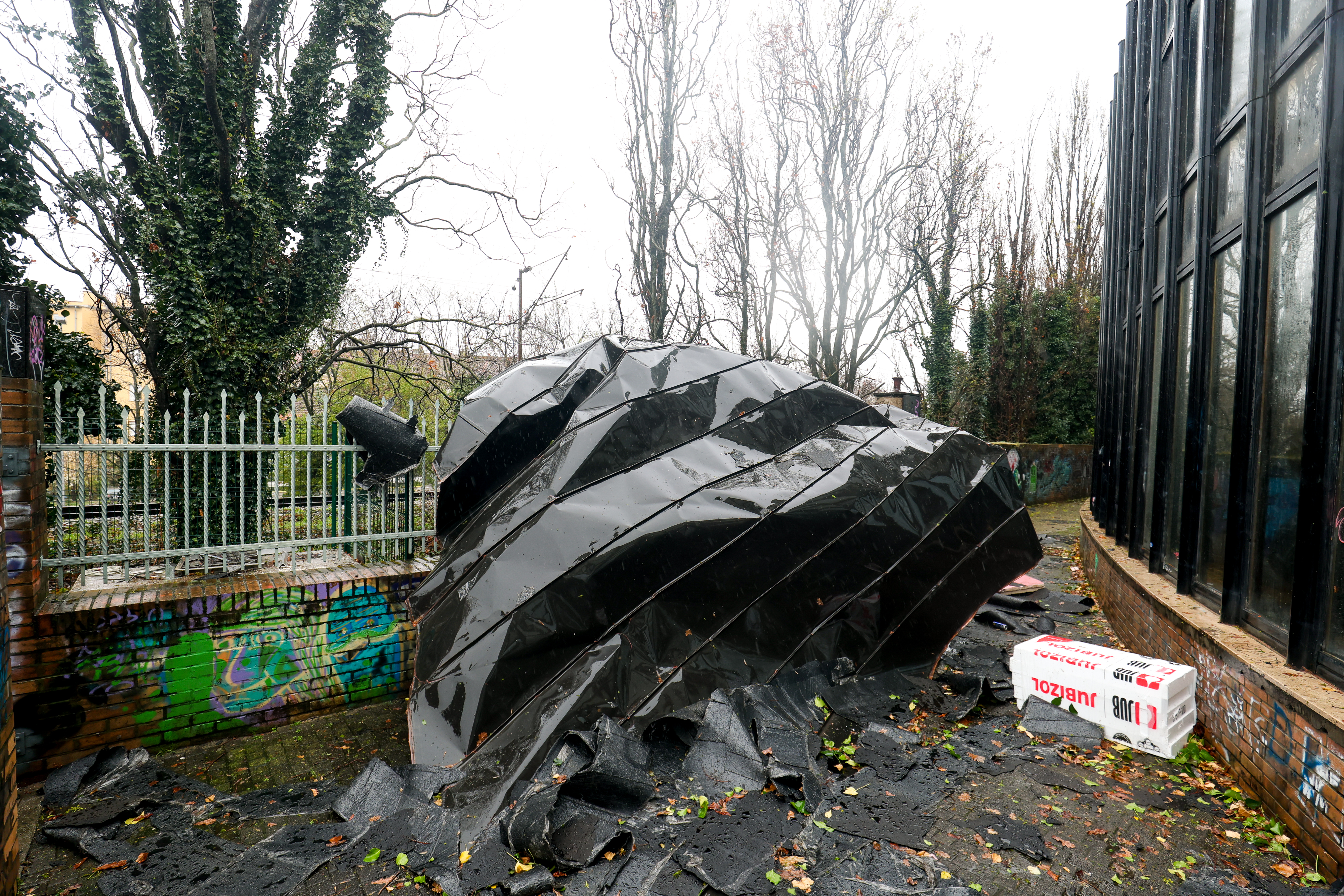27.03.2026., Zagreb, Hrvatska - Usljed jakog nevremena ostecen i Dom Drazena Petrovica. Photo: Igor Kralj/PIXSELL